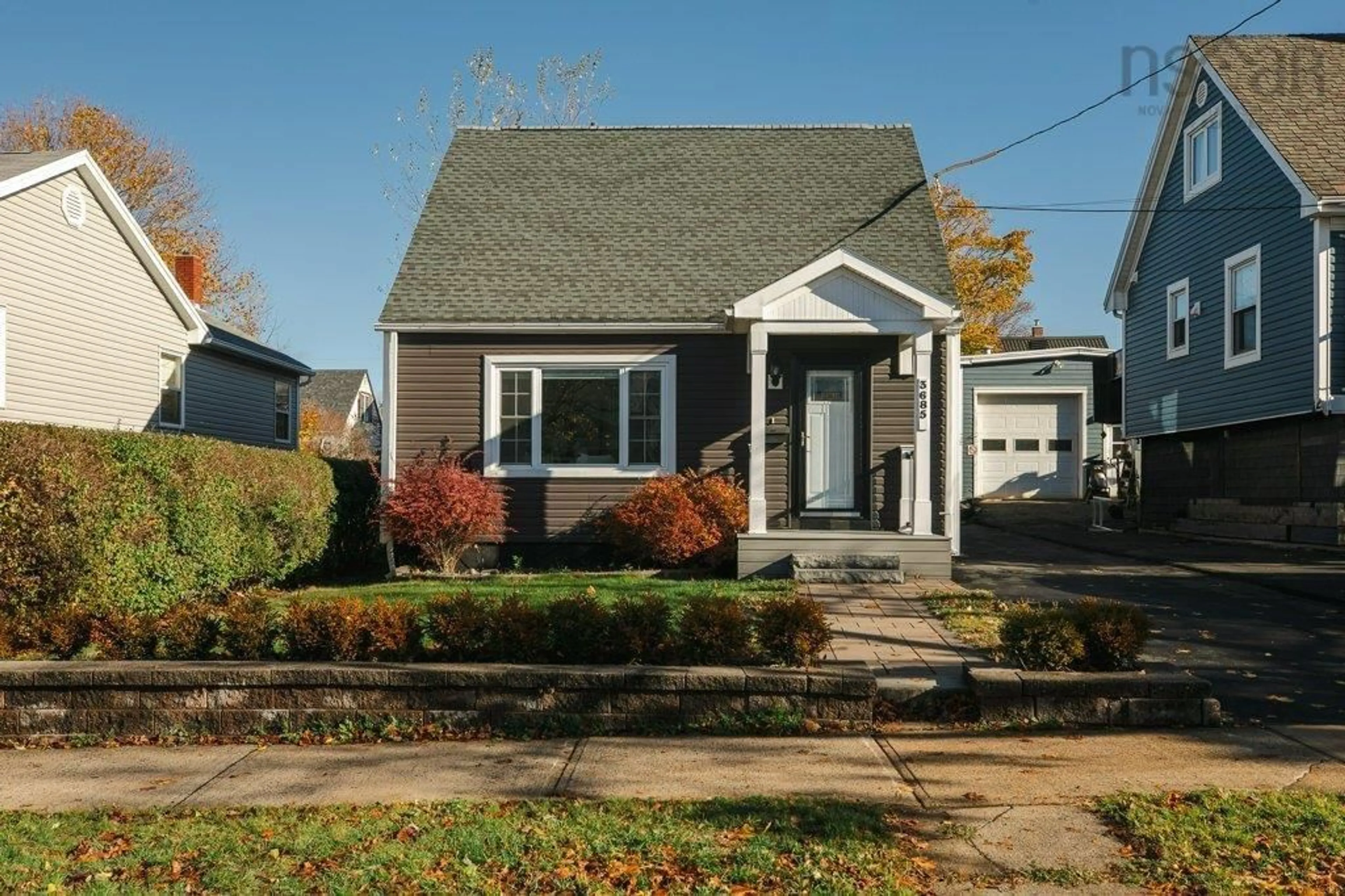 Home with vinyl exterior material, street for 3685 Robie St, Halifax Nova Scotia B3K 4S9