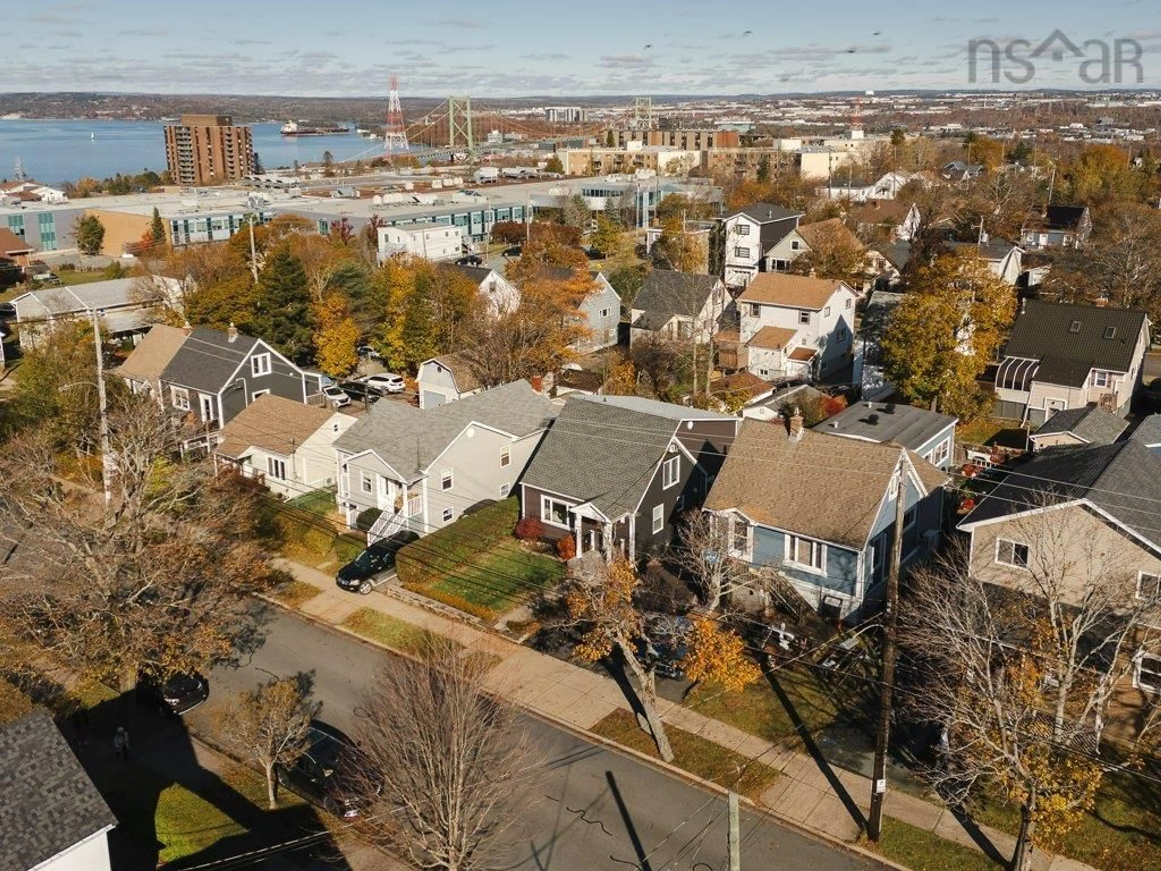 A pic from outside/outdoor area/front of a property/back of a property/a pic from drone, unknown for 3685 Robie St, Halifax Nova Scotia B3K 4S9