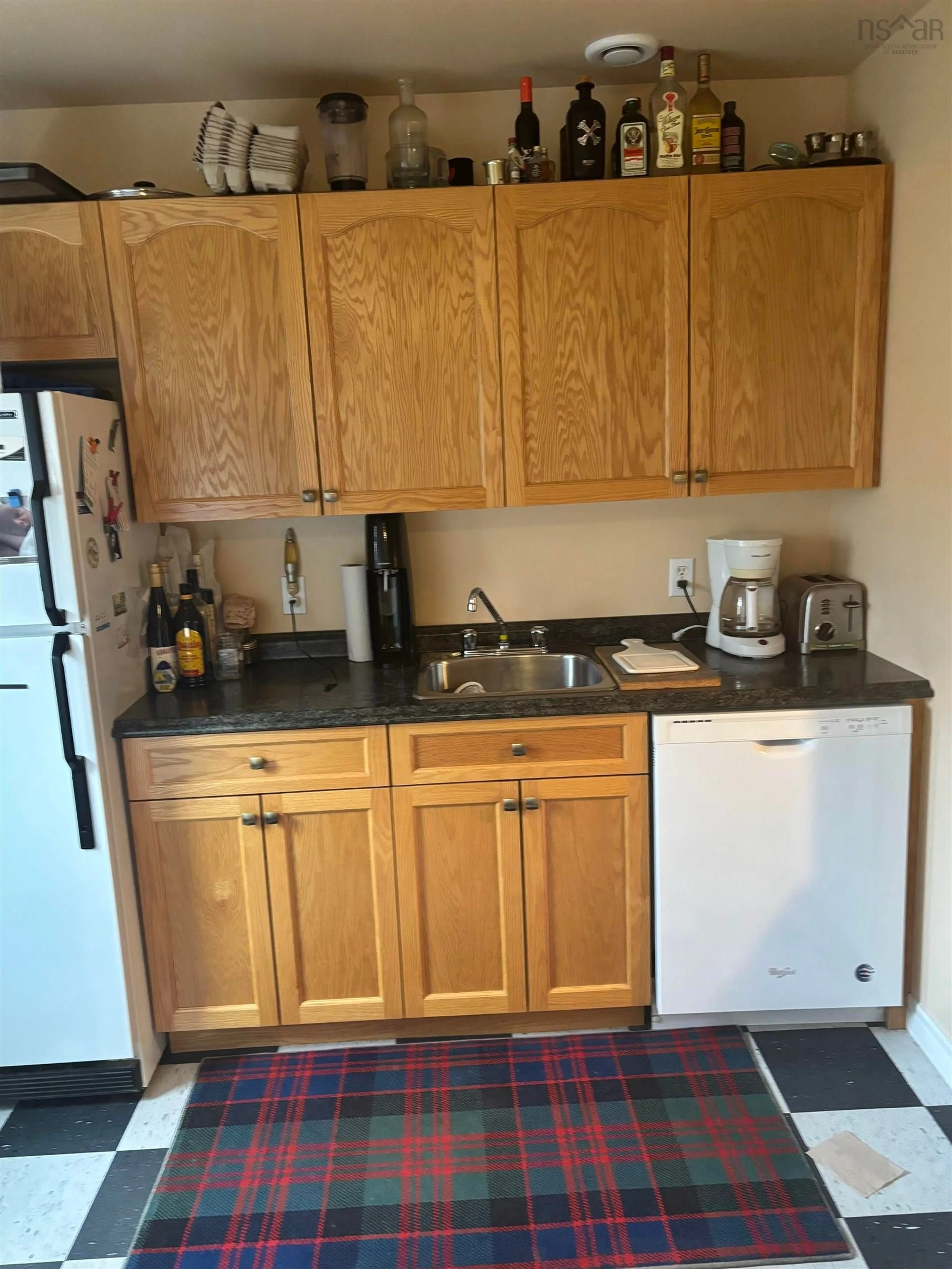 Standard kitchen, unknown for 1124/1126 Governor Court Cres, North Kentville Nova Scotia B4N 5M8