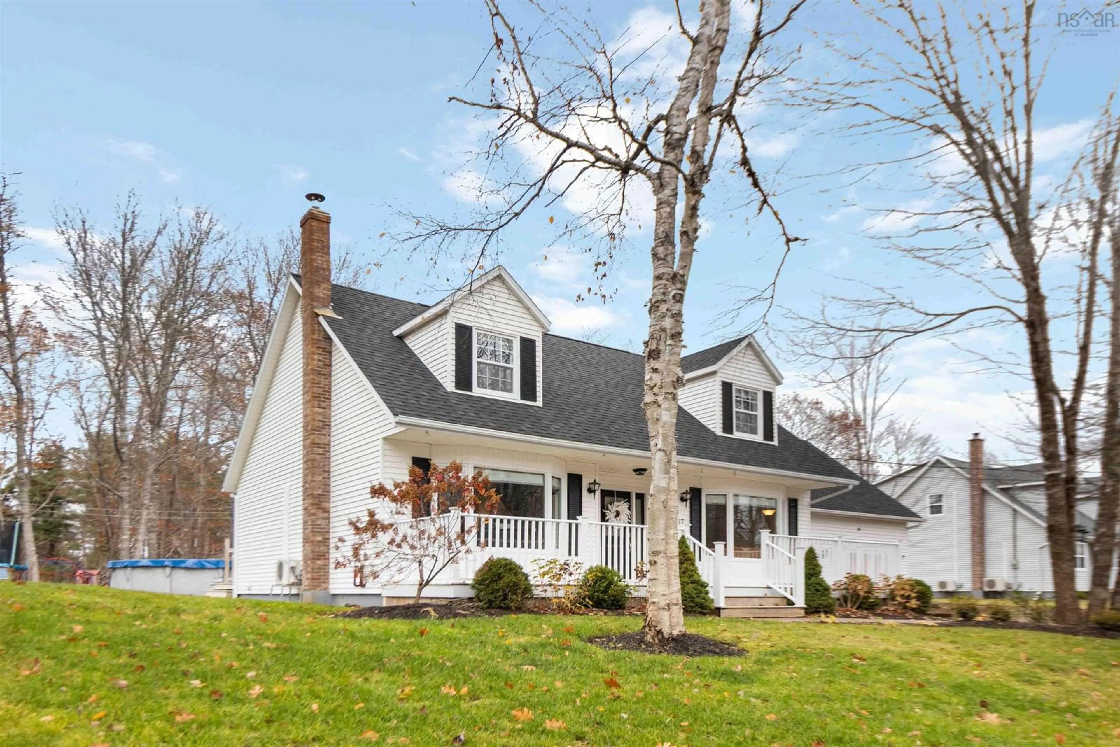 Home with vinyl exterior material, street for 17 Bell Ave, Hebbville Nova Scotia B4V 6Y5