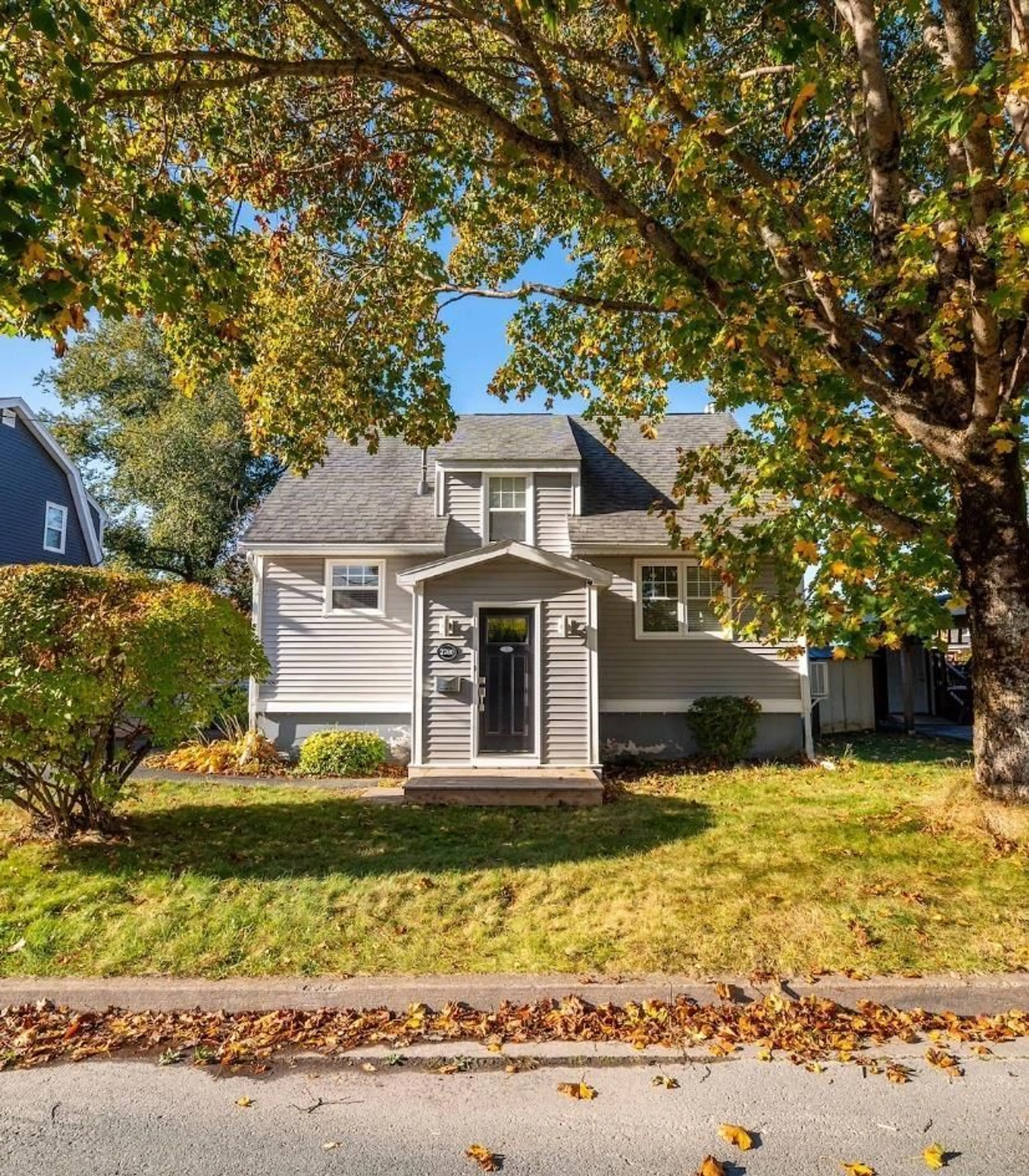 Home with vinyl exterior material, street for 2780 Robert Murphy Dr, Halifax Nova Scotia B3L 3T4