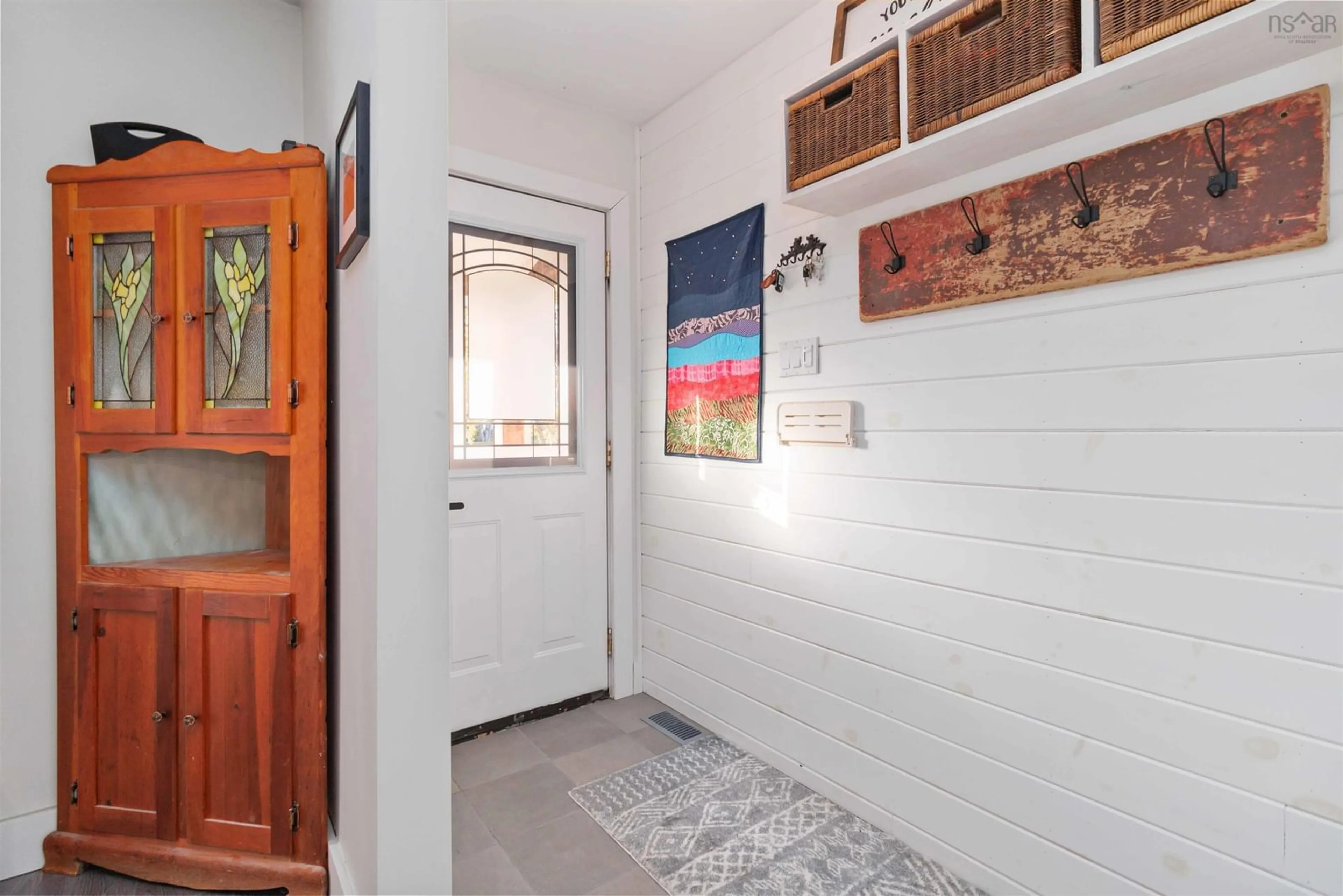 Indoor entryway for 55 Alderney Dr, Enfield Nova Scotia B2T 1J8