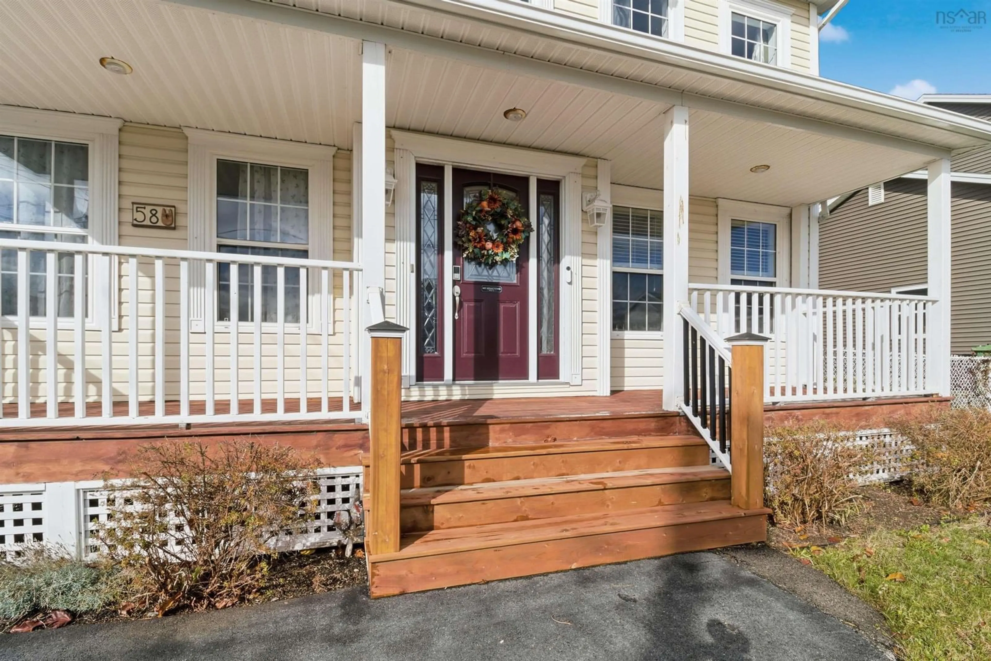 Indoor entryway for 58 Pearl Dr, Cole Harbour Nova Scotia B2V 2T7