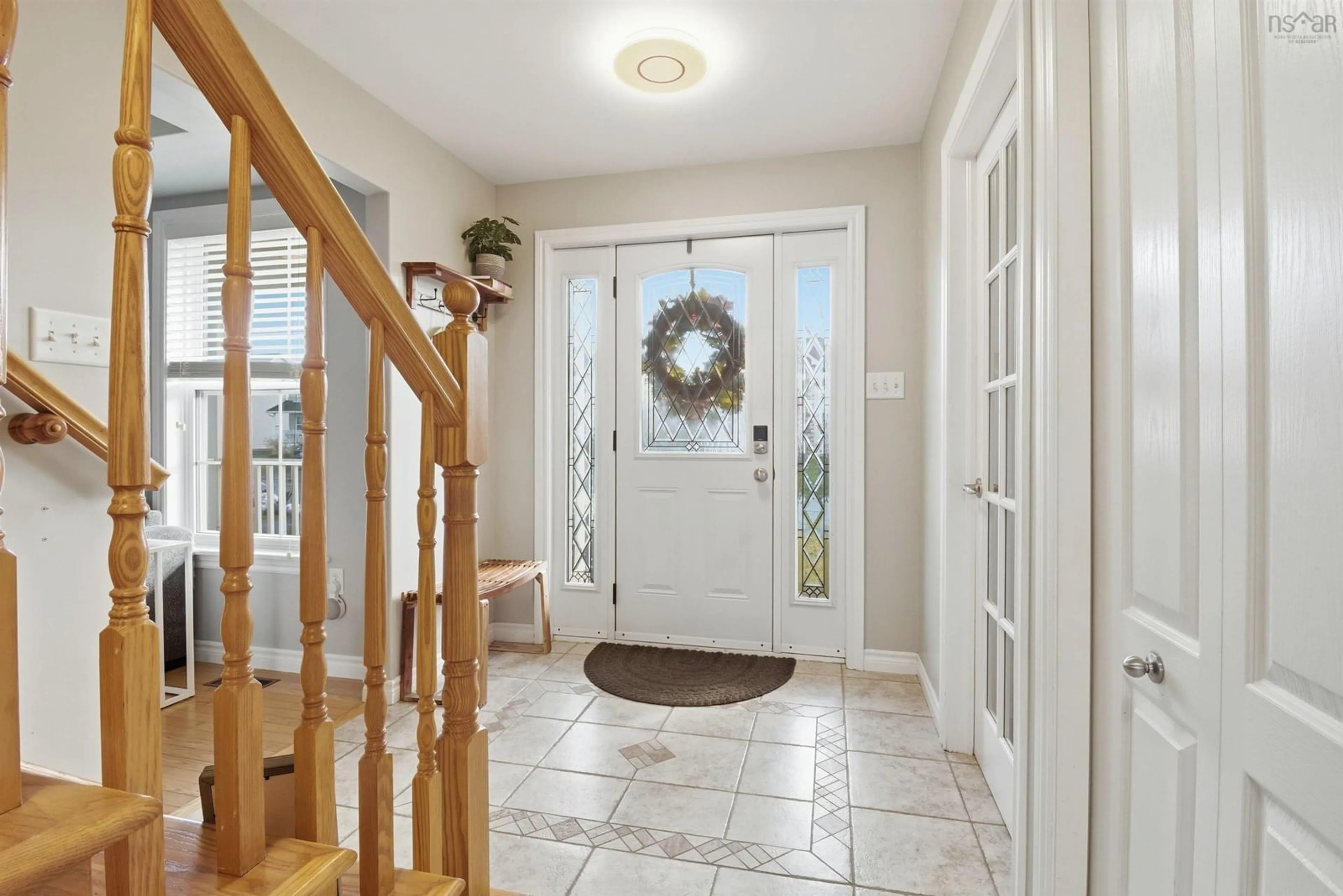 Indoor entryway for 58 Pearl Dr, Cole Harbour Nova Scotia B2V 2T7