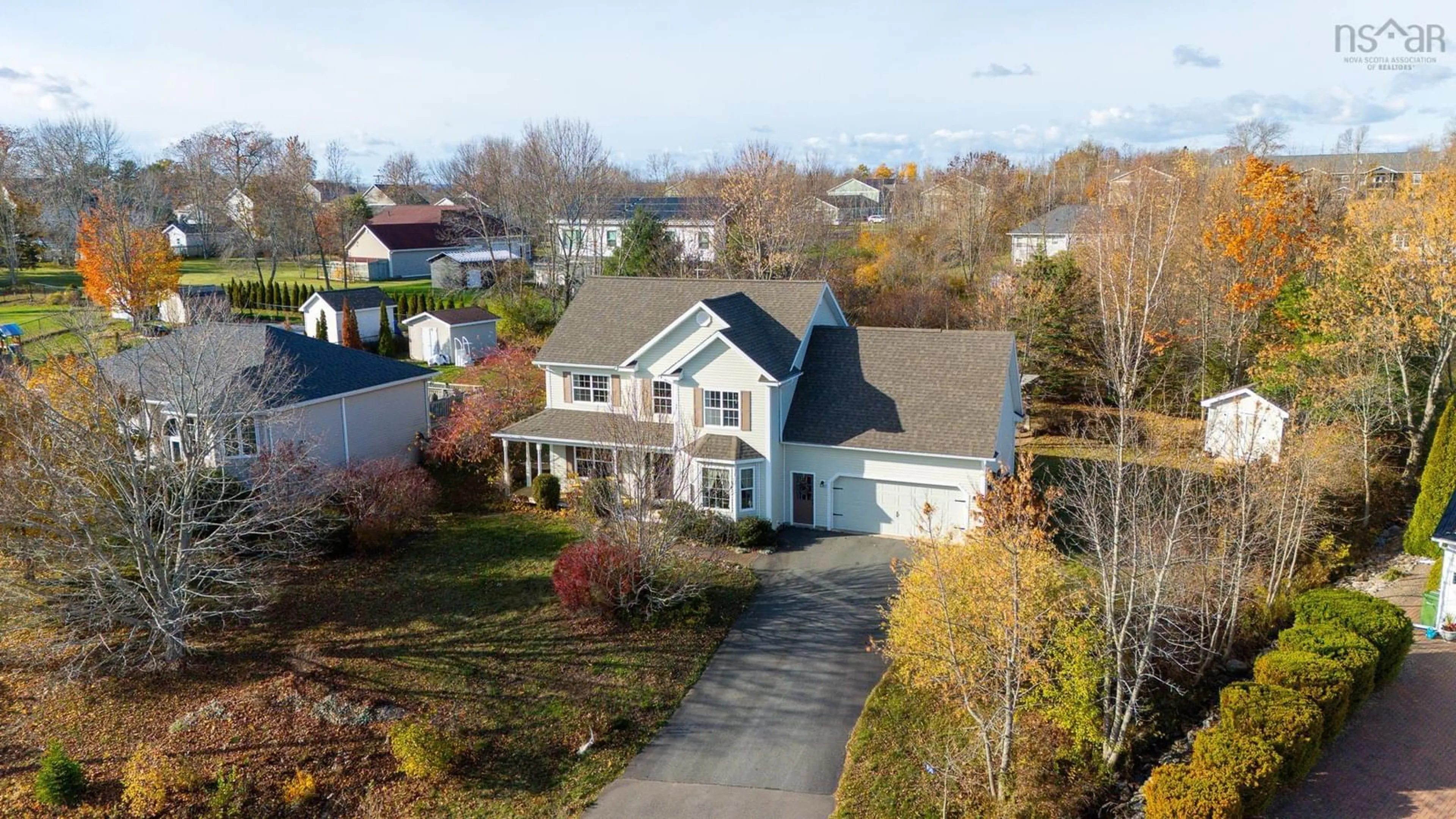 A pic from outside/outdoor area/front of a property/back of a property/a pic from drone, street for 830 Summerfield Crt, North Kentville Nova Scotia B4N 5J4