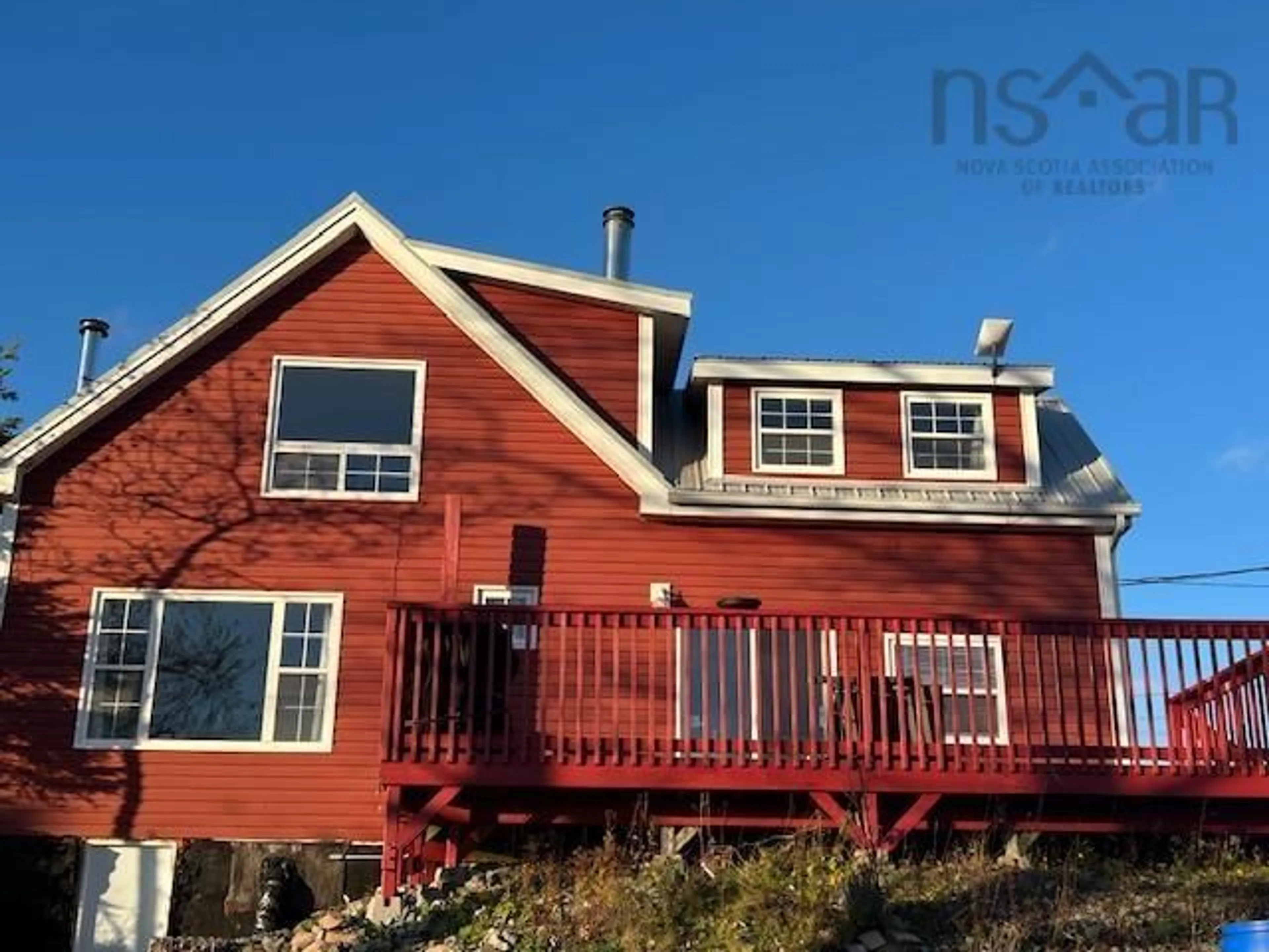 Home with vinyl exterior material, building for 9690 Grenville St, St. Peter's Nova Scotia B0E 3B0