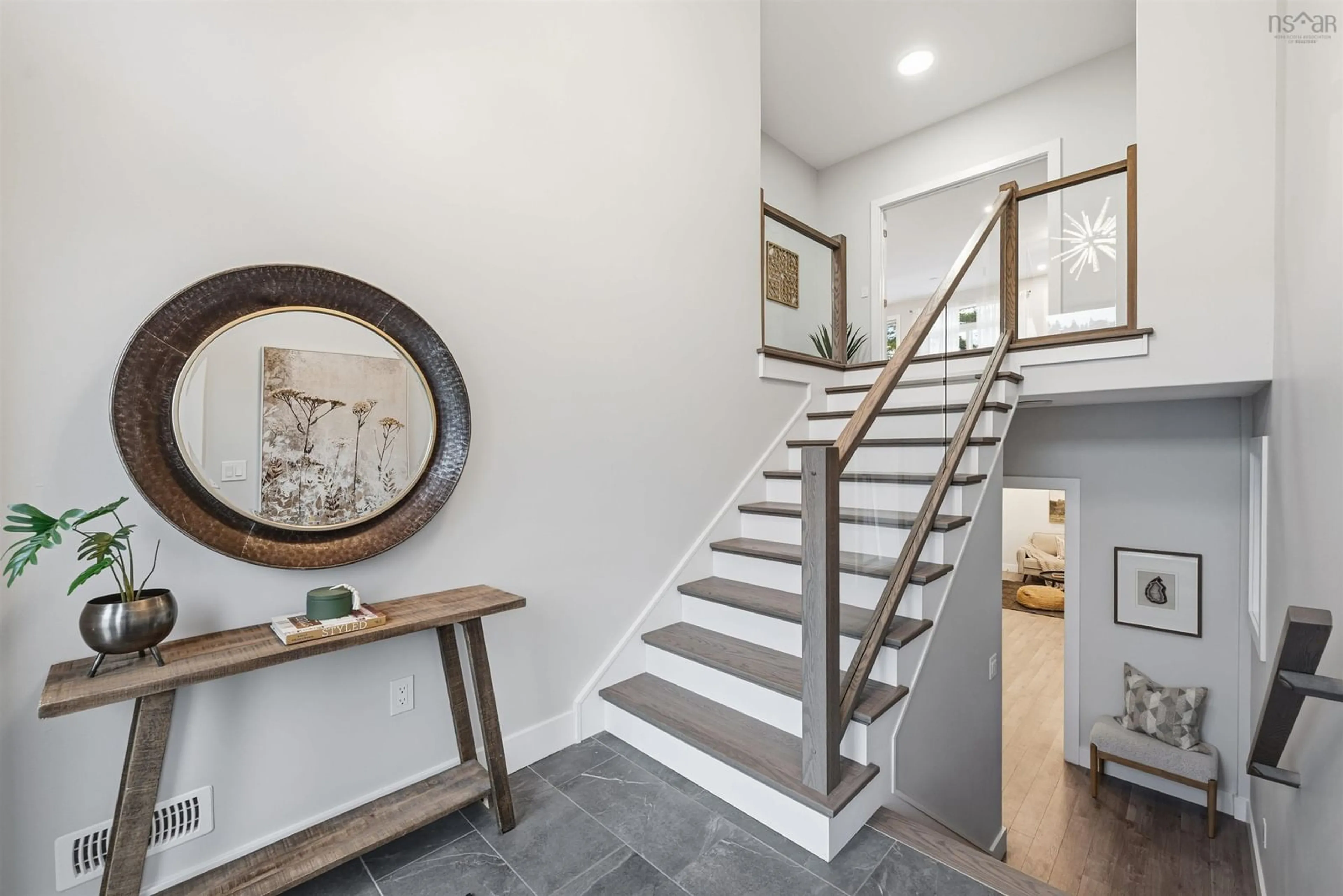 Indoor entryway for 153 Talus Ave, Bedford Nova Scotia B4B 1T9