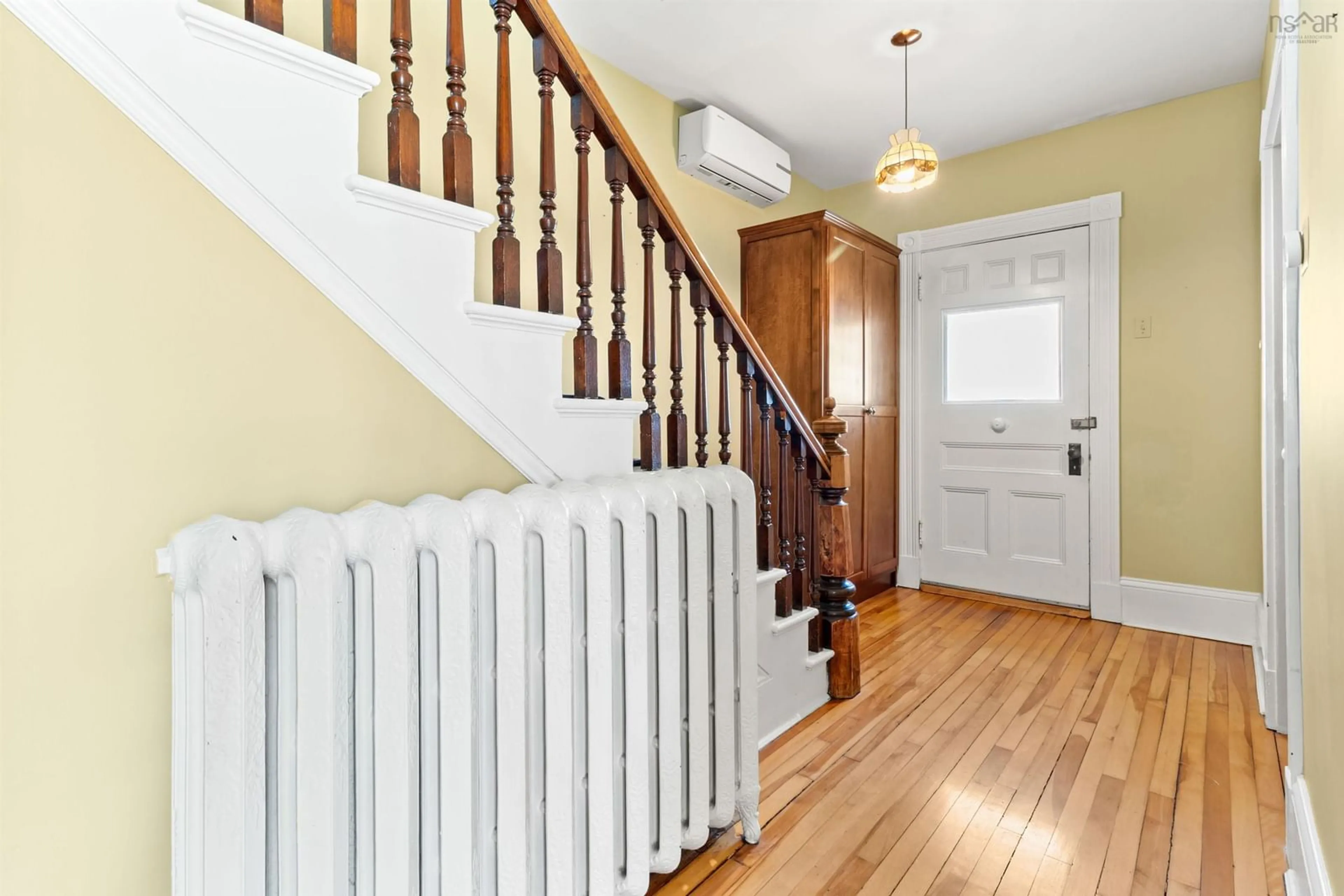 Unknown for 266 King St, Windsor Nova Scotia B0N 2T0