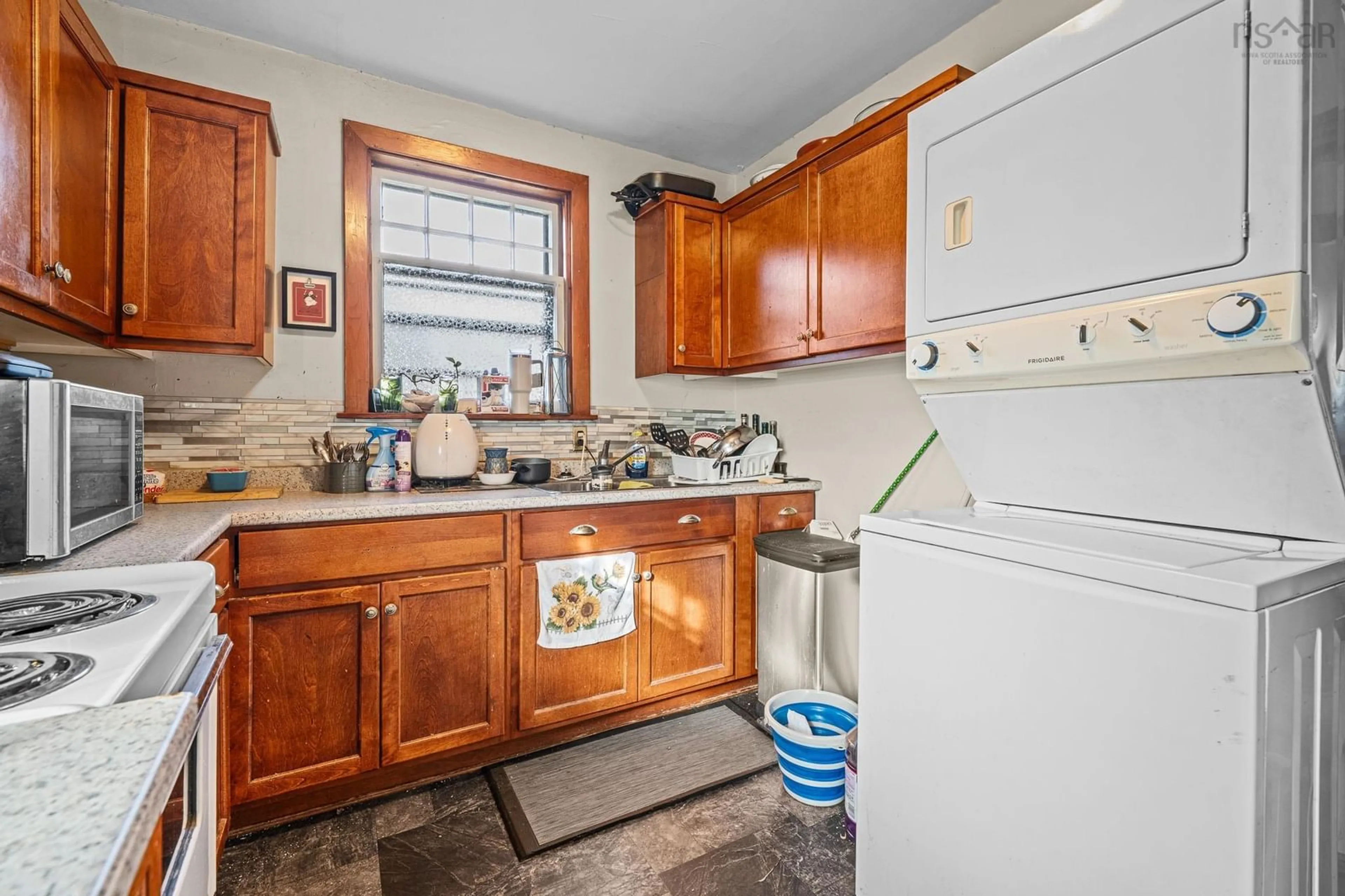 Standard kitchen, ceramic/tile floor for 217-219 Albert St, New Glasgow Nova Scotia B2H 3V6