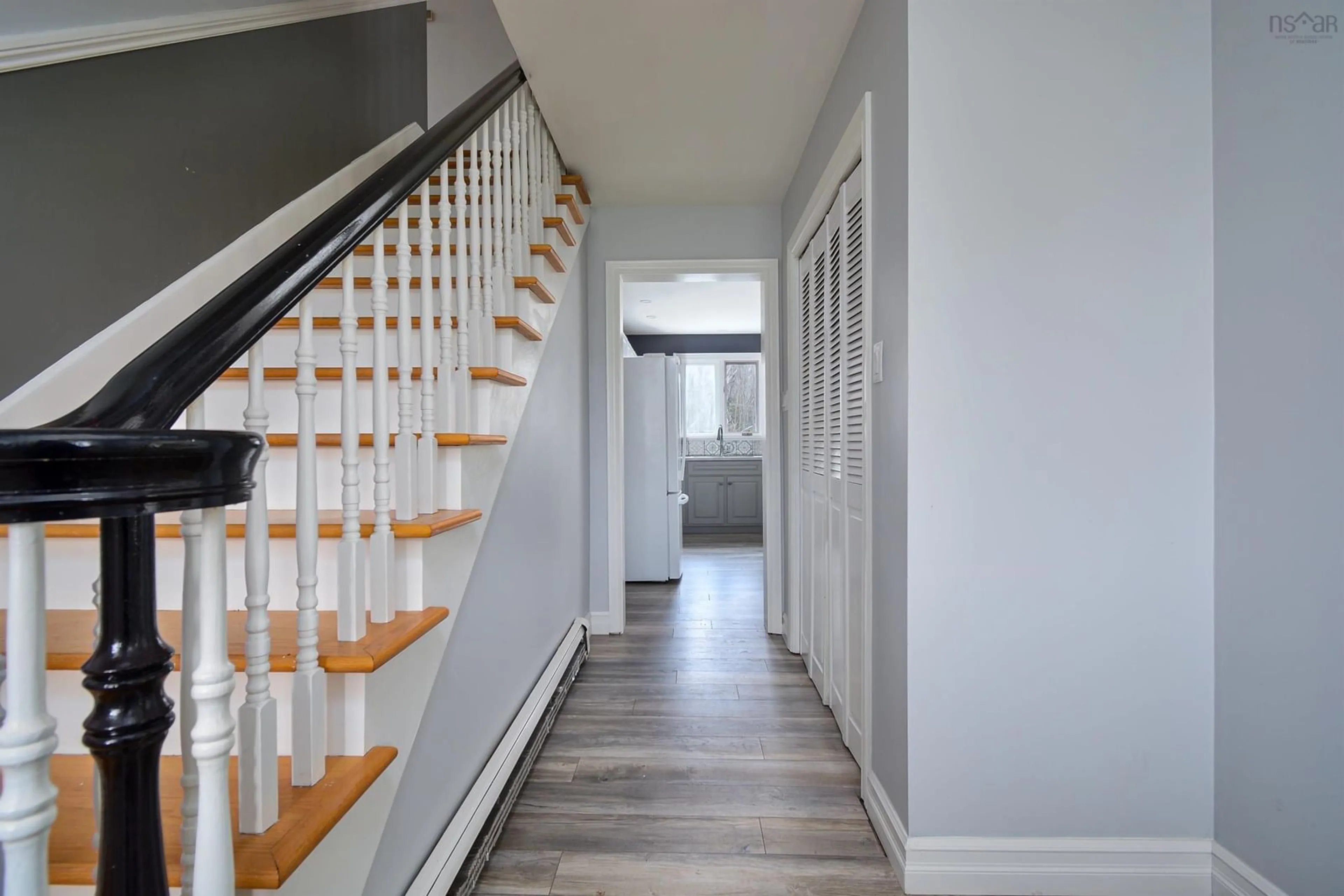 Indoor entryway for 204 Fatima Dr, Sydney River Nova Scotia B1S 1L1