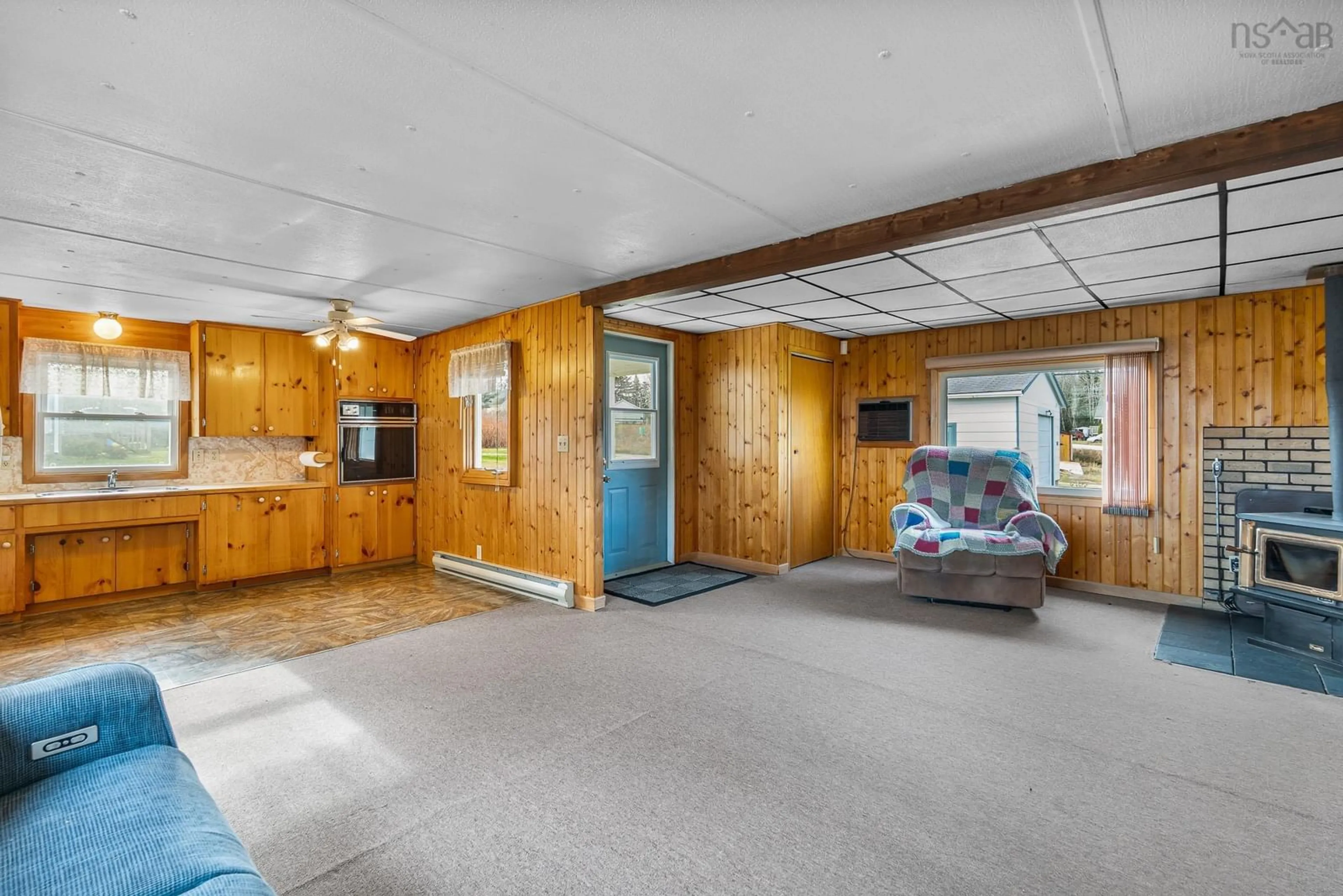 Indoor foyer for 7 Hiltz Hill Rd, Martins River Nova Scotia B0J 2E0