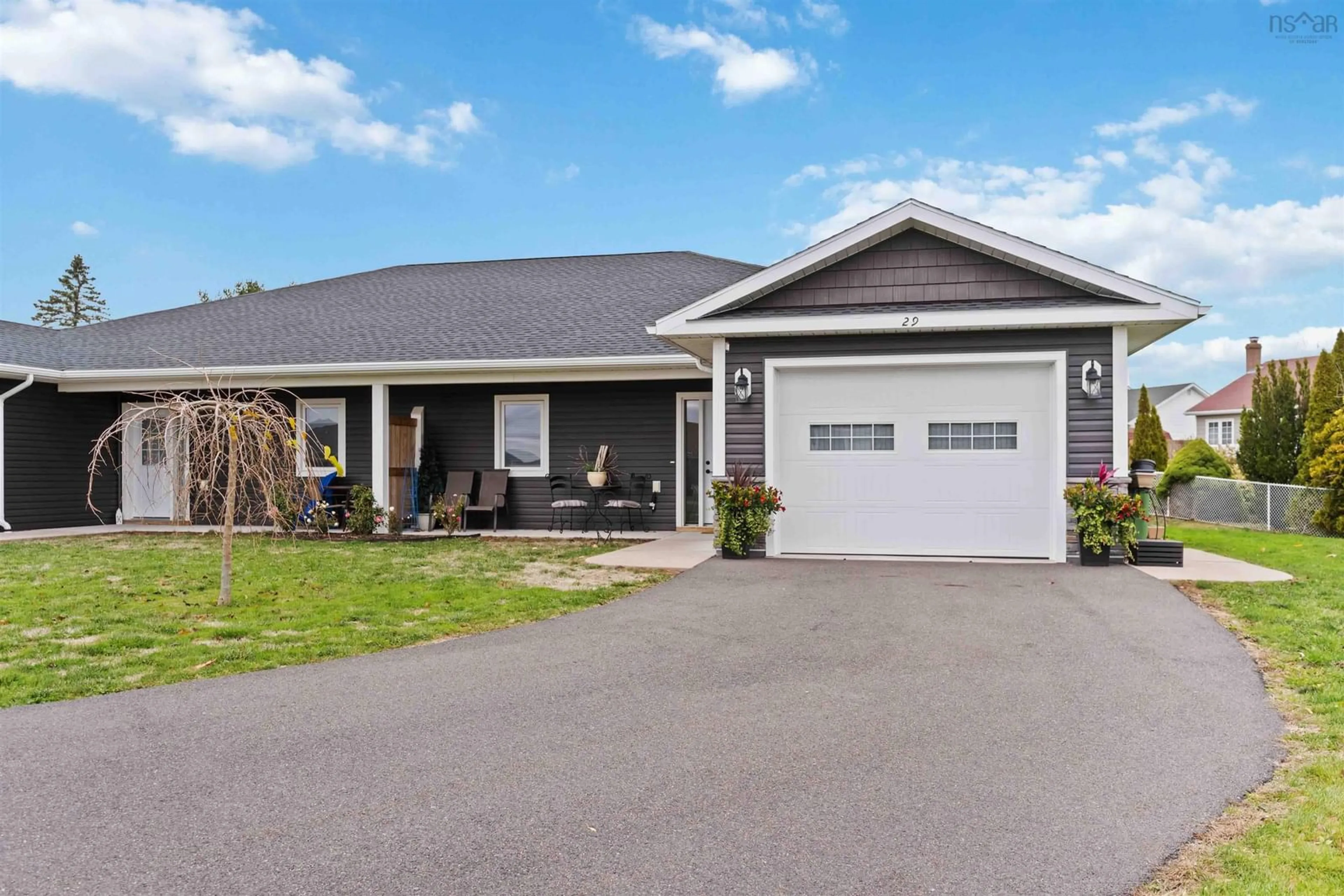 Home with vinyl exterior material, street for 29 Mackinnon Crt, Kentville Nova Scotia B4N 5R7