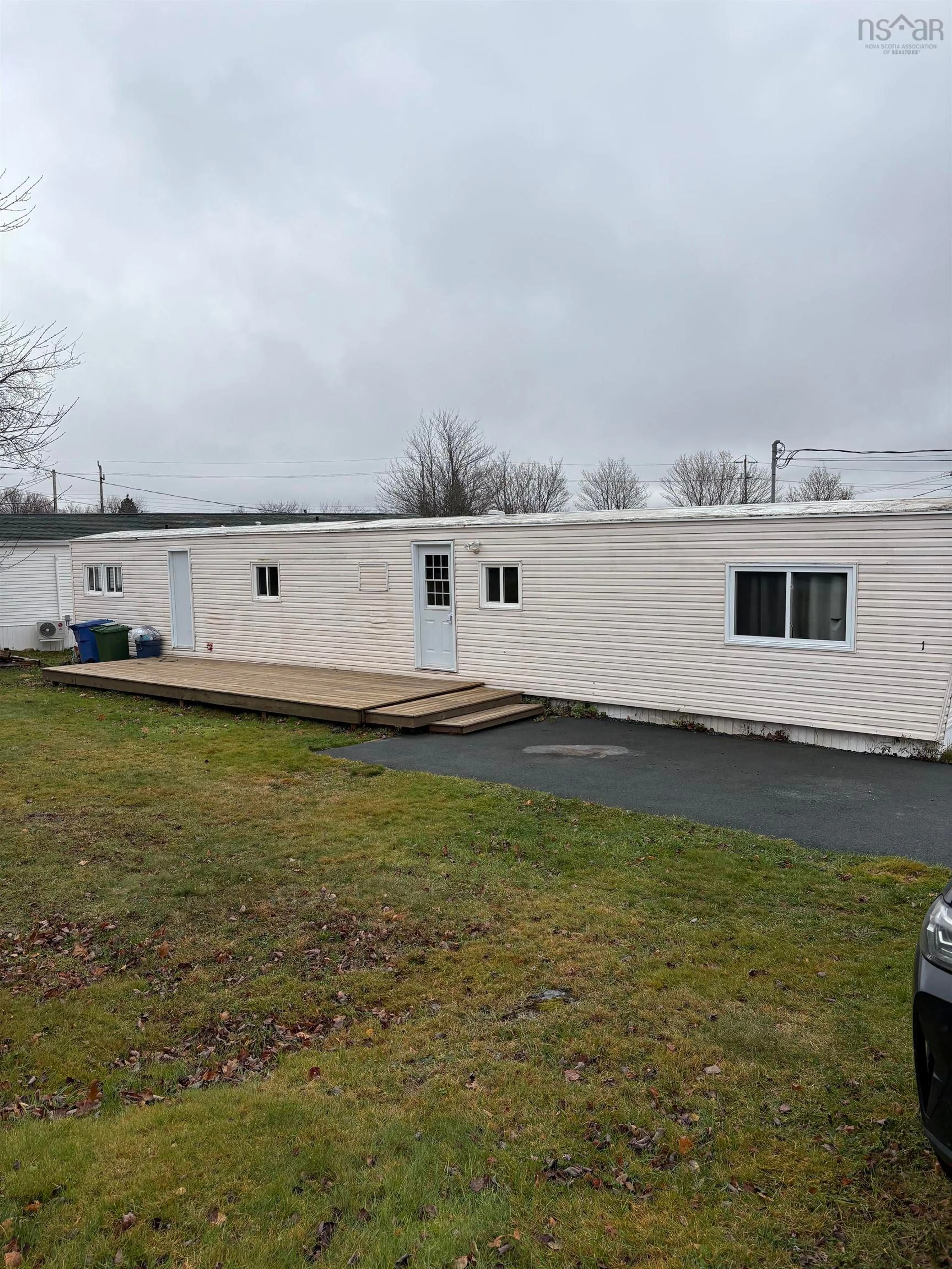 A pic from outside/outdoor area/front of a property/back of a property/a pic from drone, building for 1 Bishop Ave, Dartmouth Nova Scotia B2Y 2B4