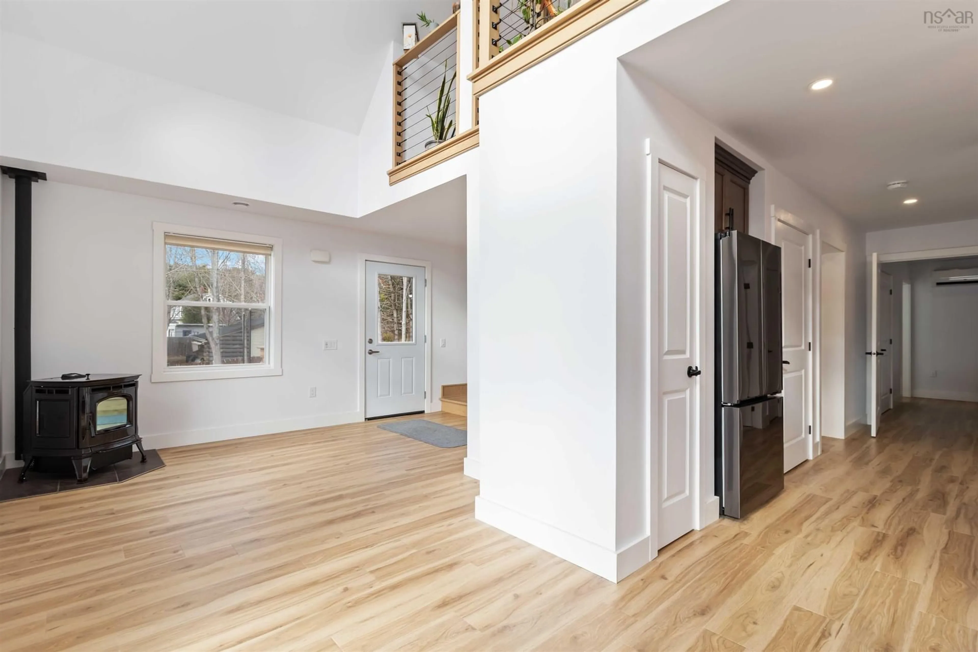 Indoor entryway for 13512 Highway 3, Dayspring Nova Scotia B4V 5P1