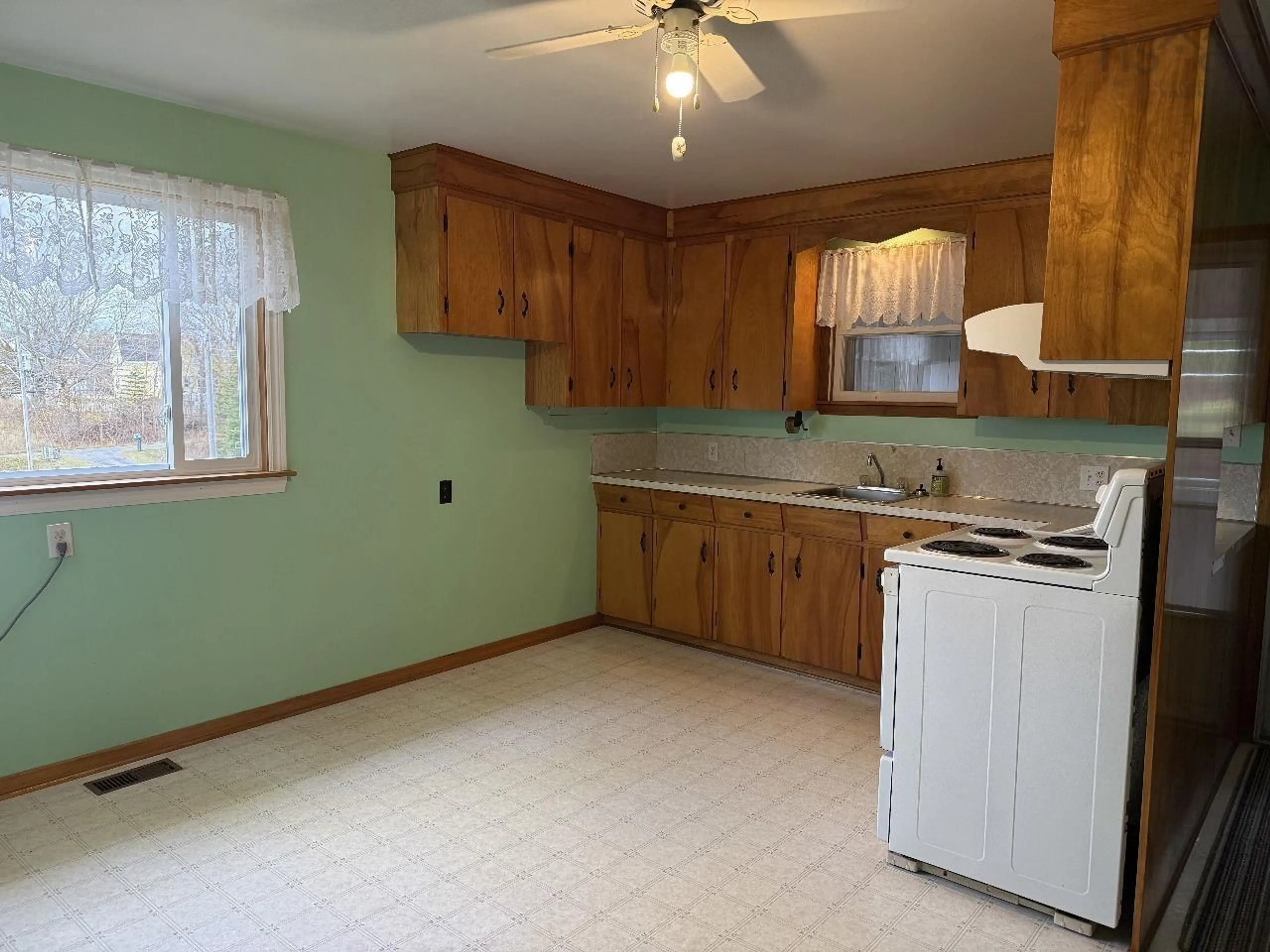 Standard kitchen, unknown for 3824 357 Hwy, Meaghers Grant Nova Scotia B0N 1V0