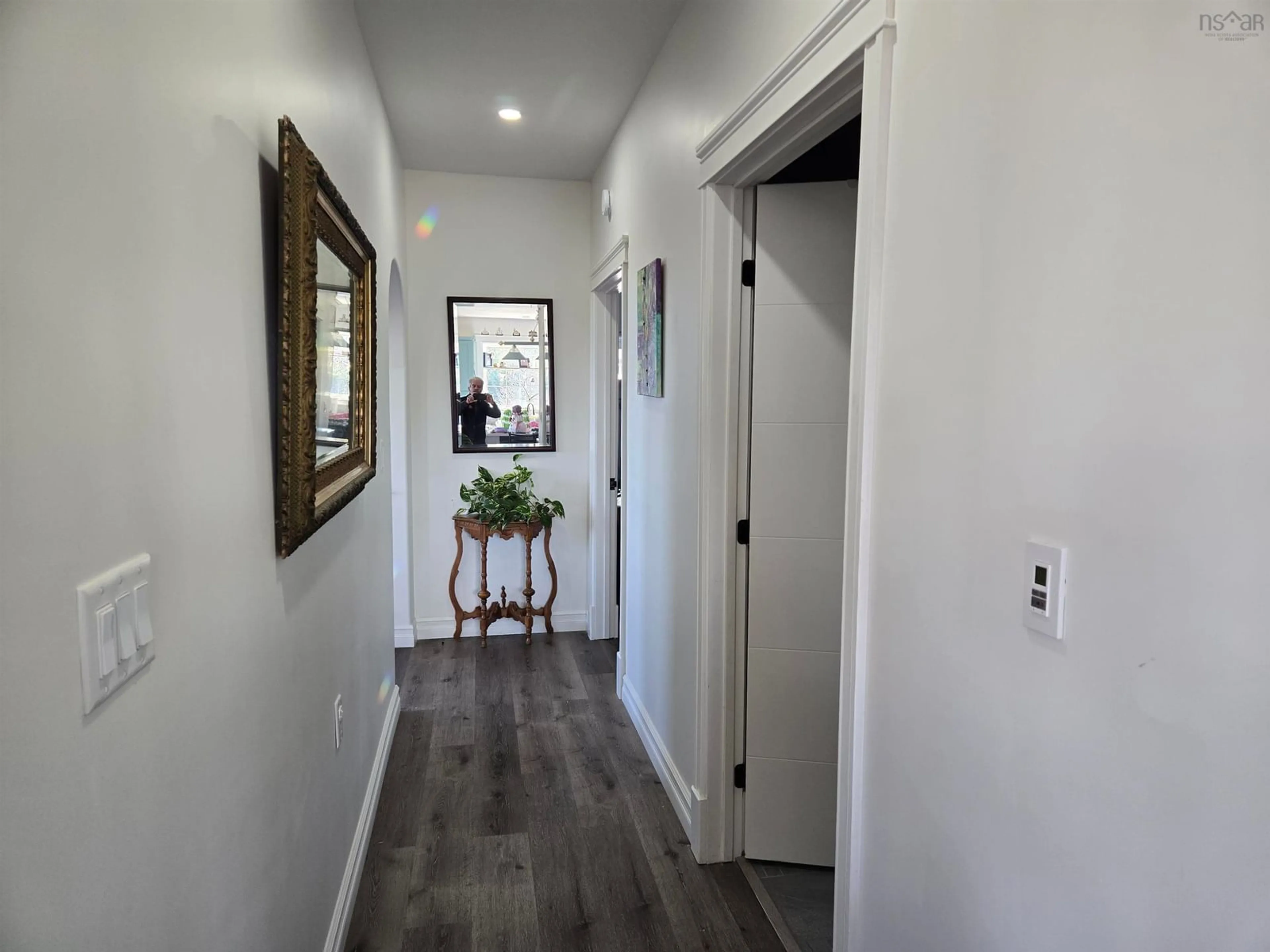 Indoor entryway for 1718 Upper Branch Rd, Midville Branch Nova Scotia B4V 4S4