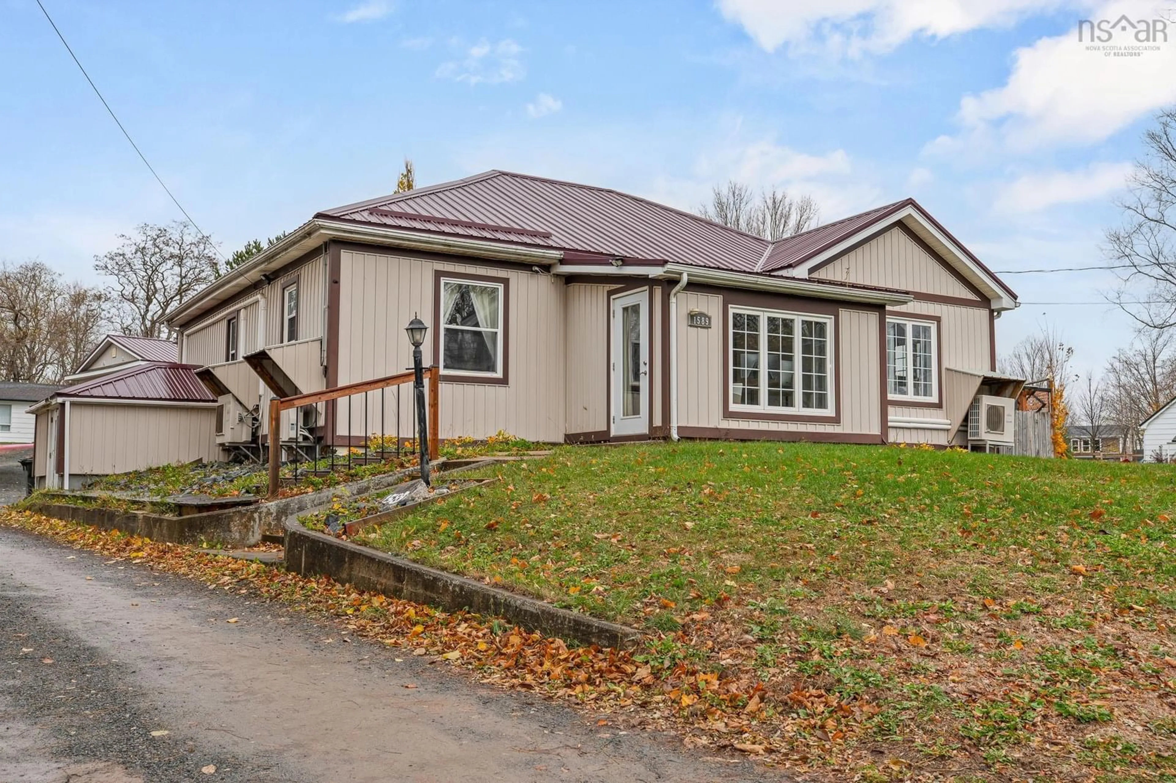 Unknown for 1589 King St, Windsor Nova Scotia B0N 2T0