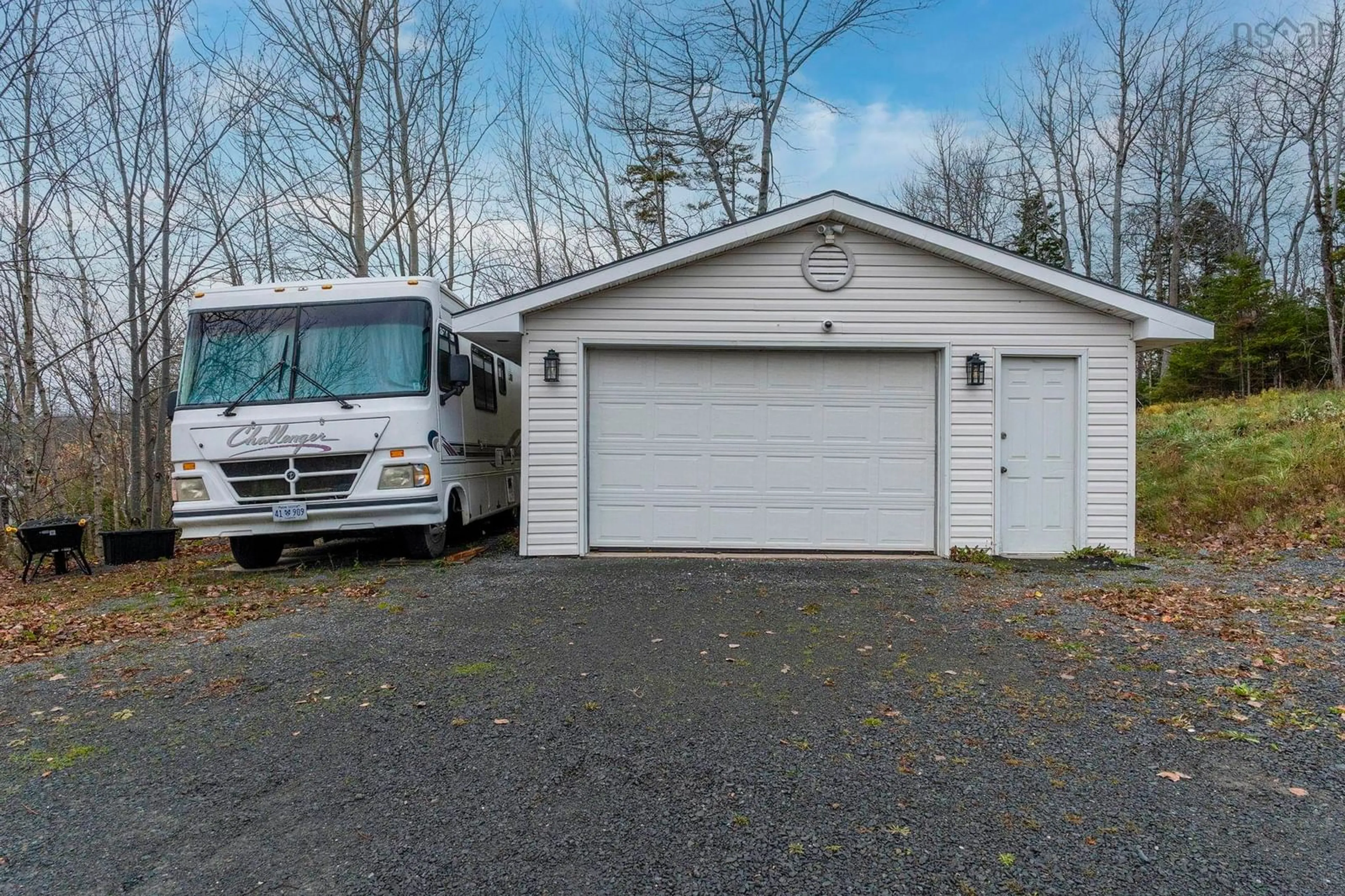 Indoor garage for 81 Lylewood Dr, Middle Sackville Nova Scotia B4E 3B1