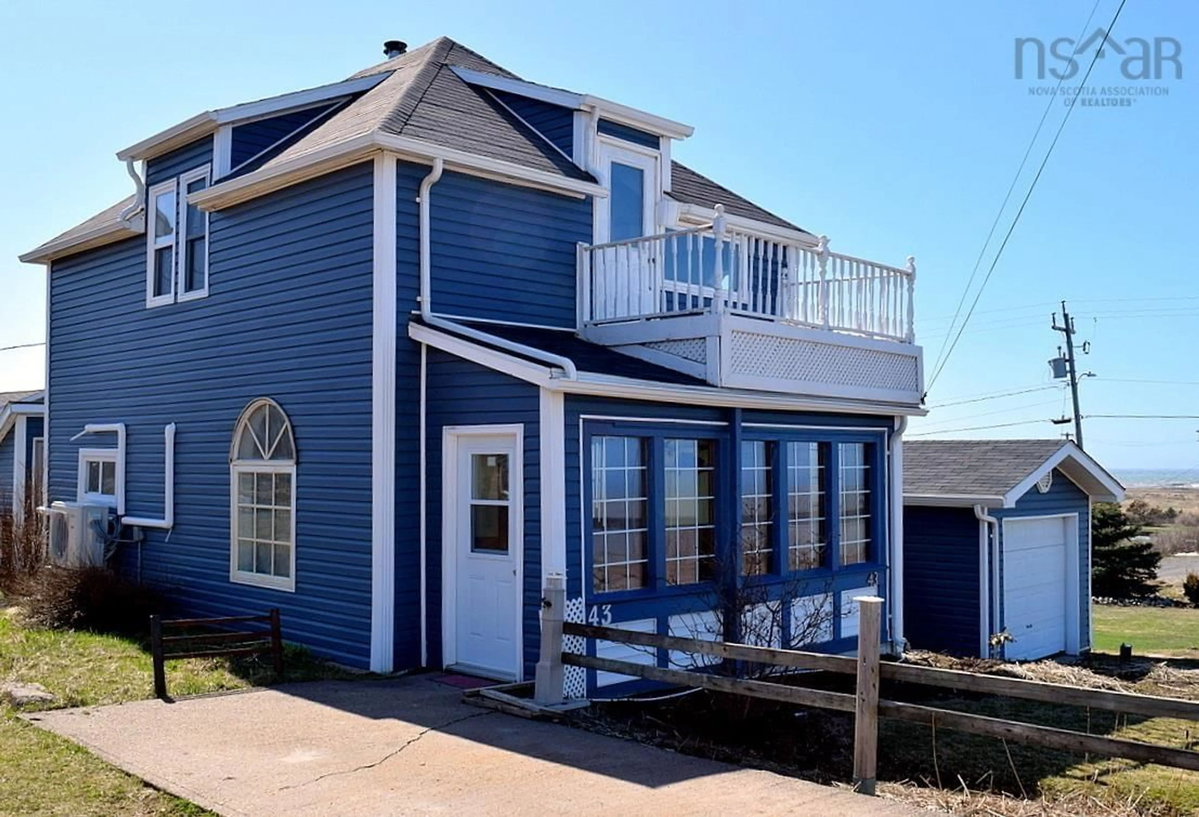 Home with vinyl exterior material, water/lake/river/ocean view for 43 Lower Railway St, Inverness Nova Scotia B0E 1N0