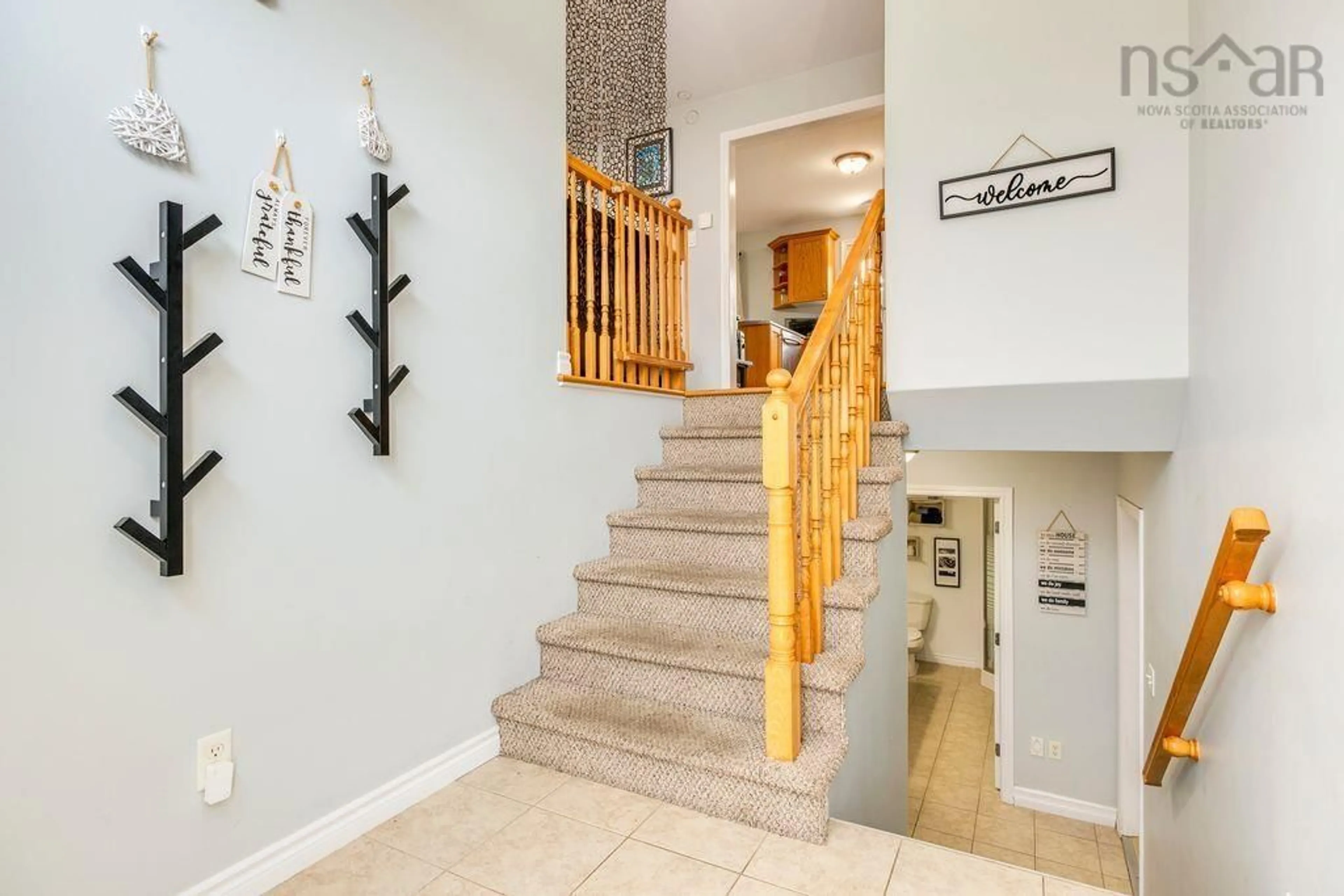 Indoor foyer for 1016 Old Sackville Rd, Road Nova Scotia B4E 3A6