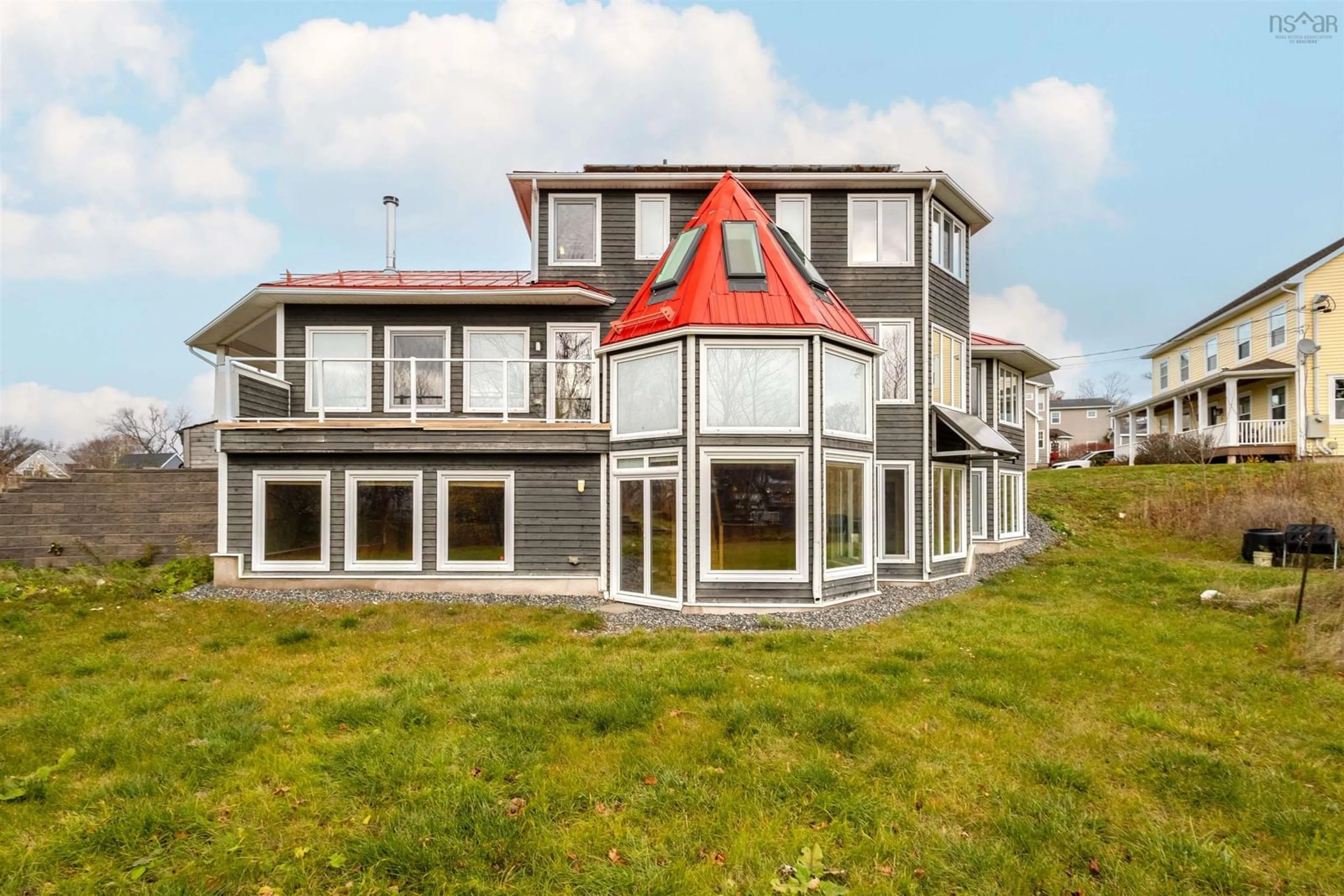 Home with vinyl exterior material, building for 15 Howe Crt, Sydney Nova Scotia B1P 0B2