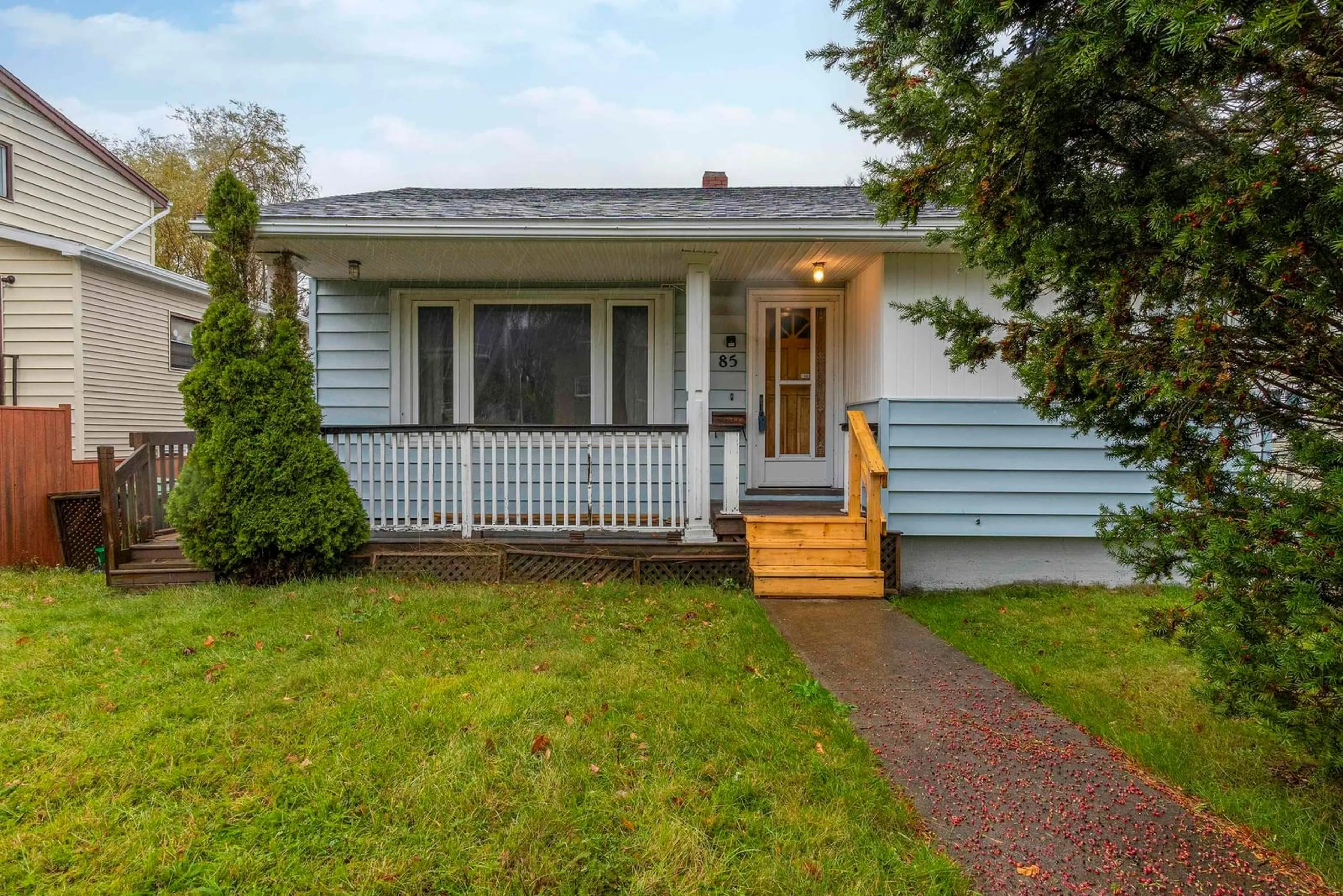 Home with vinyl exterior material, street for 85 Rufus Ave, Fairview Nova Scotia B3N 2L8