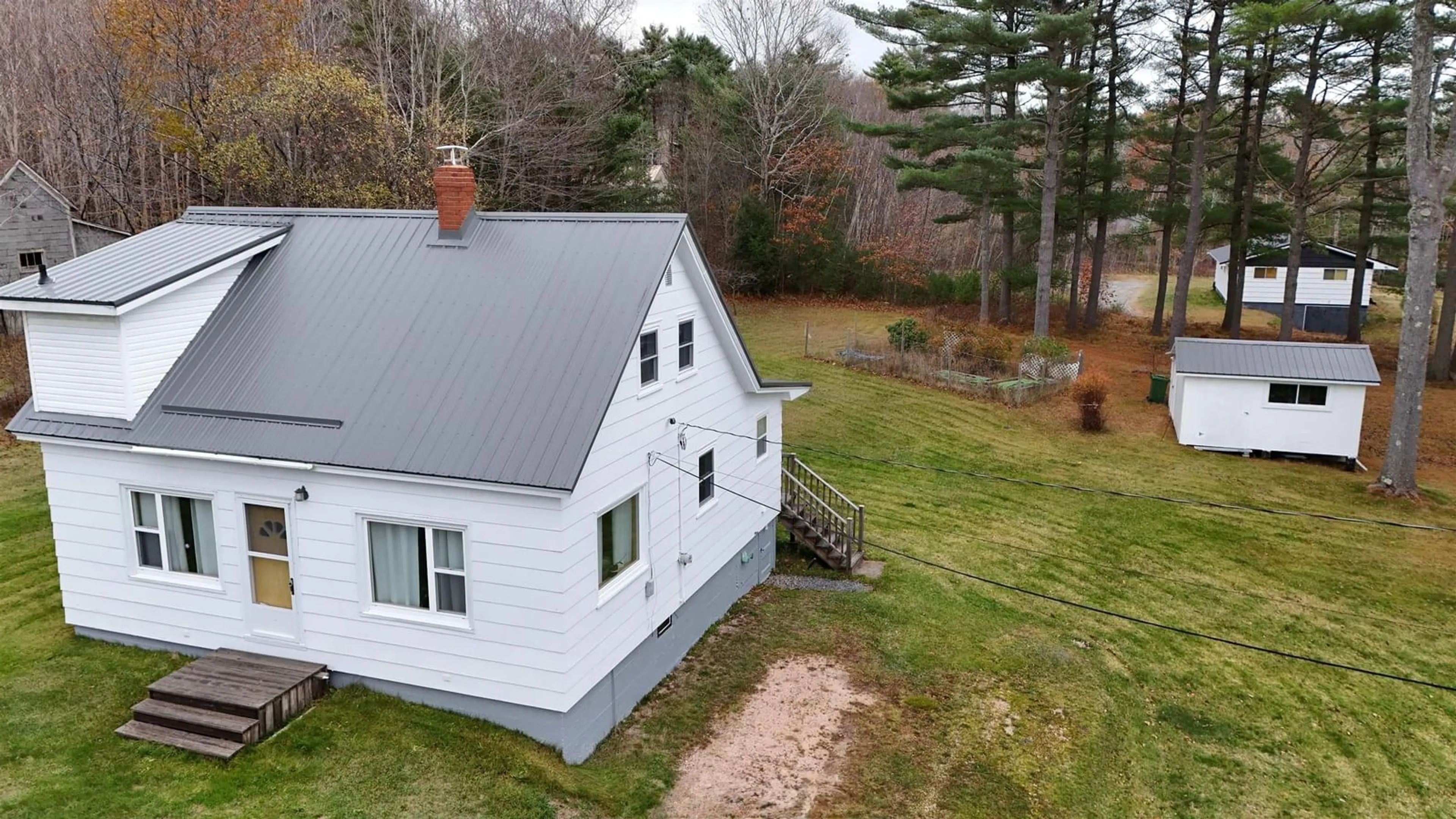 A pic from outside/outdoor area/front of a property/back of a property/a pic from drone, building for 38 Oakhill Rd, Dayspring Nova Scotia B4V 5R4