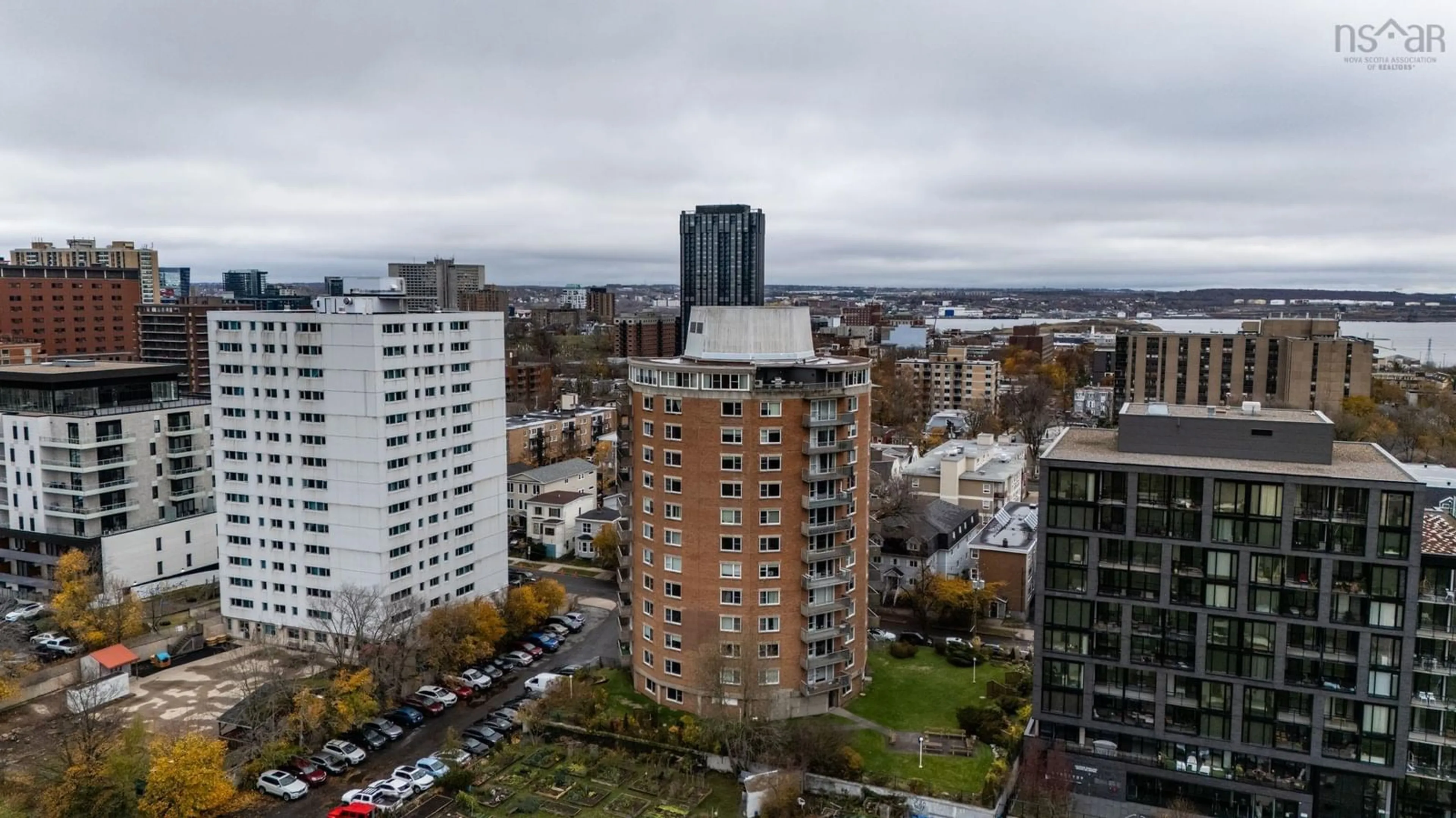 A pic from outside/outdoor area/front of a property/back of a property/a pic from drone, city buildings view from balcony for 1074 Wellington St #804, Halifax Nova Scotia B3H 2Z8