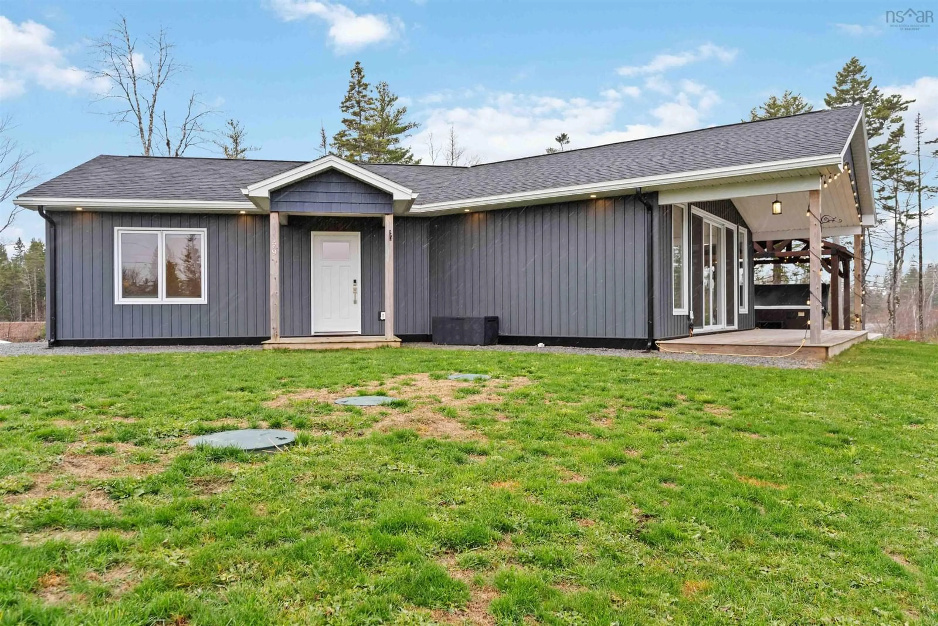 Home with vinyl exterior material, unknown for 179 Heritage Way, East Hants Nova Scotia B0N 1Z0