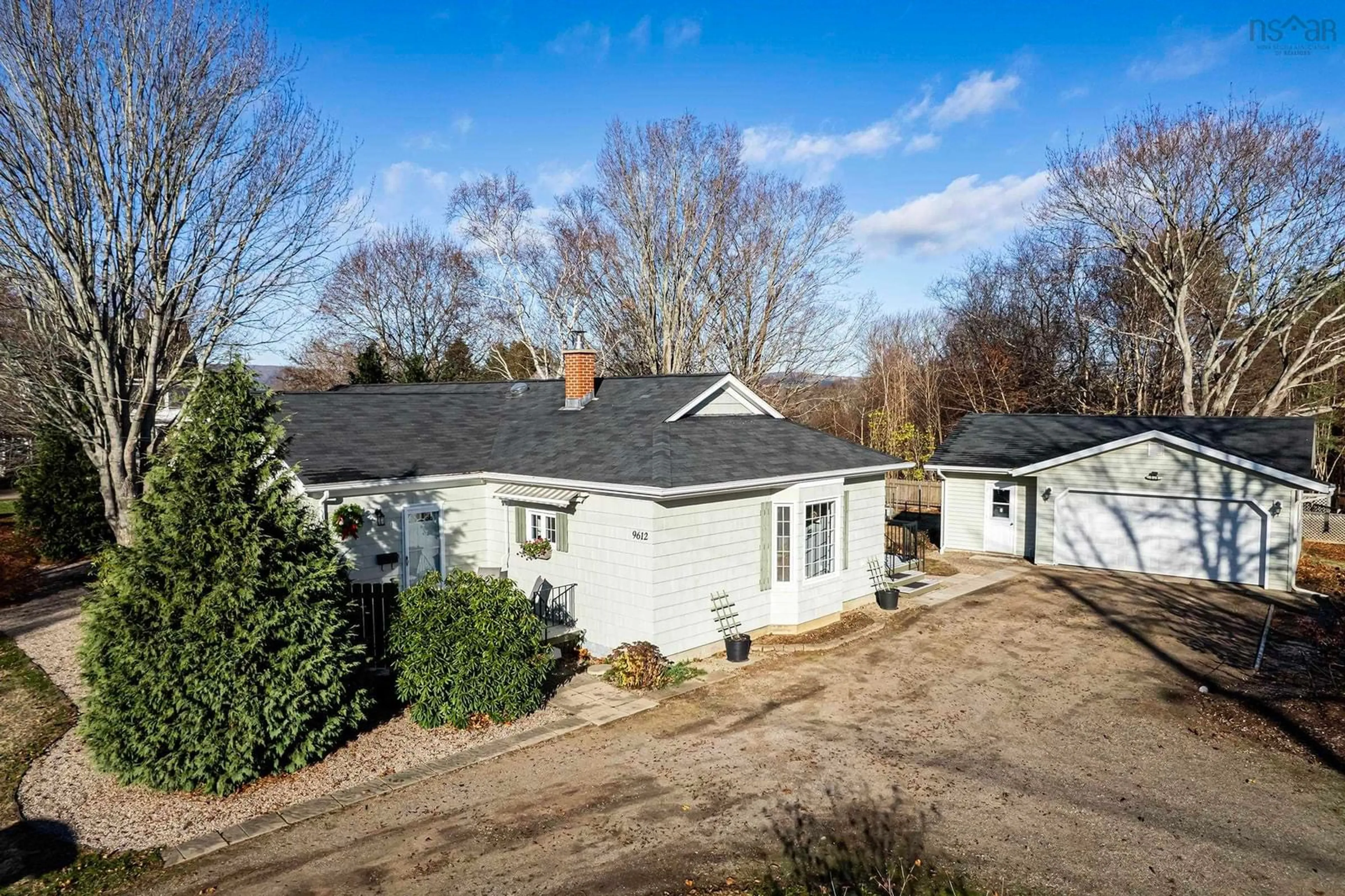 A pic from outside/outdoor area/front of a property/back of a property/a pic from drone, unknown for 9612 Highway 10, Nictaux Nova Scotia B0S 1P0