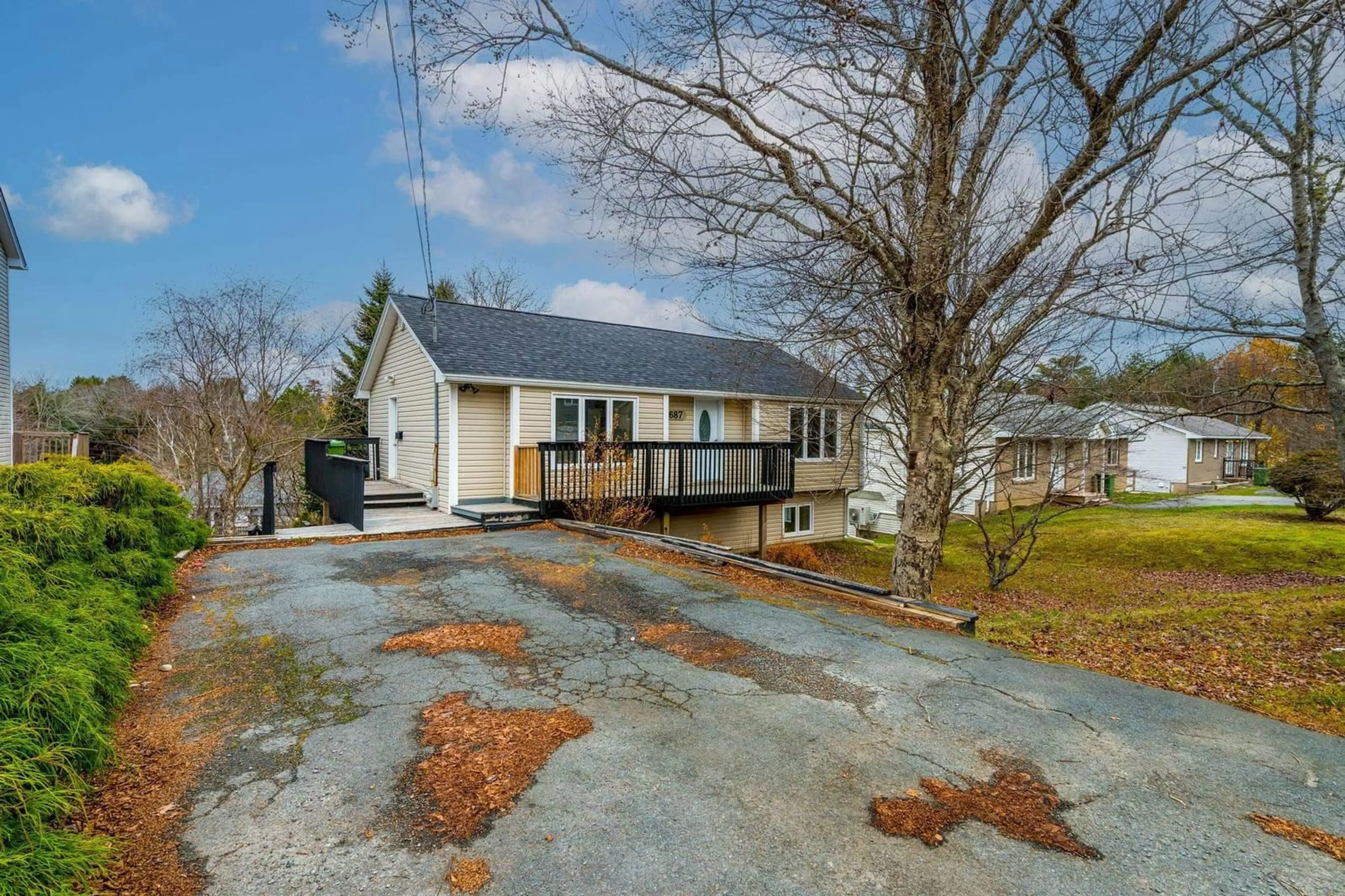 A pic from outside/outdoor area/front of a property/back of a property/a pic from drone, street for 687 Waverley Rd, Dartmouth Nova Scotia B2X 2Y7