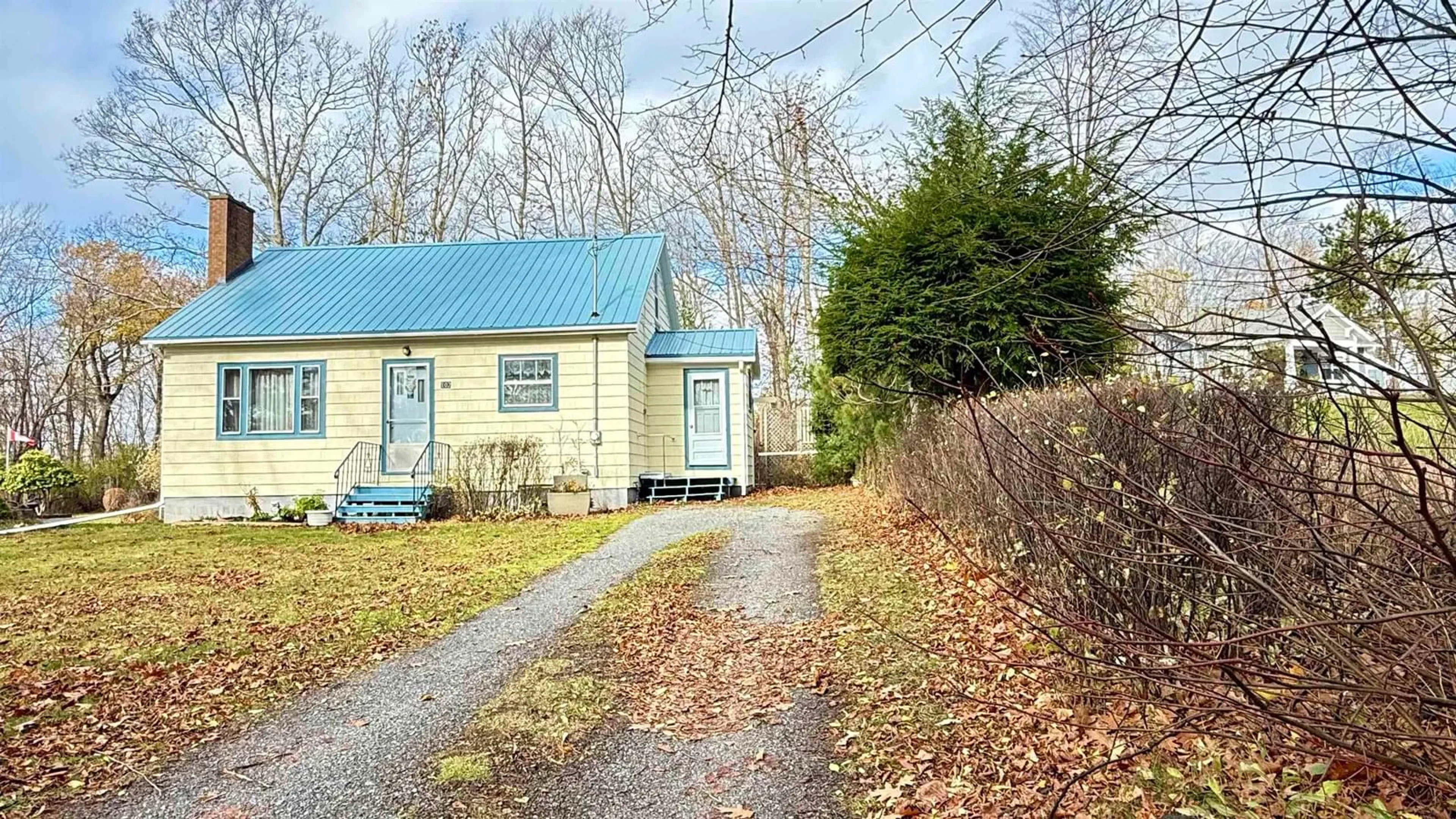 Shed for 102 Cottage Street, Pictou Nova Scotia B0K 1H0