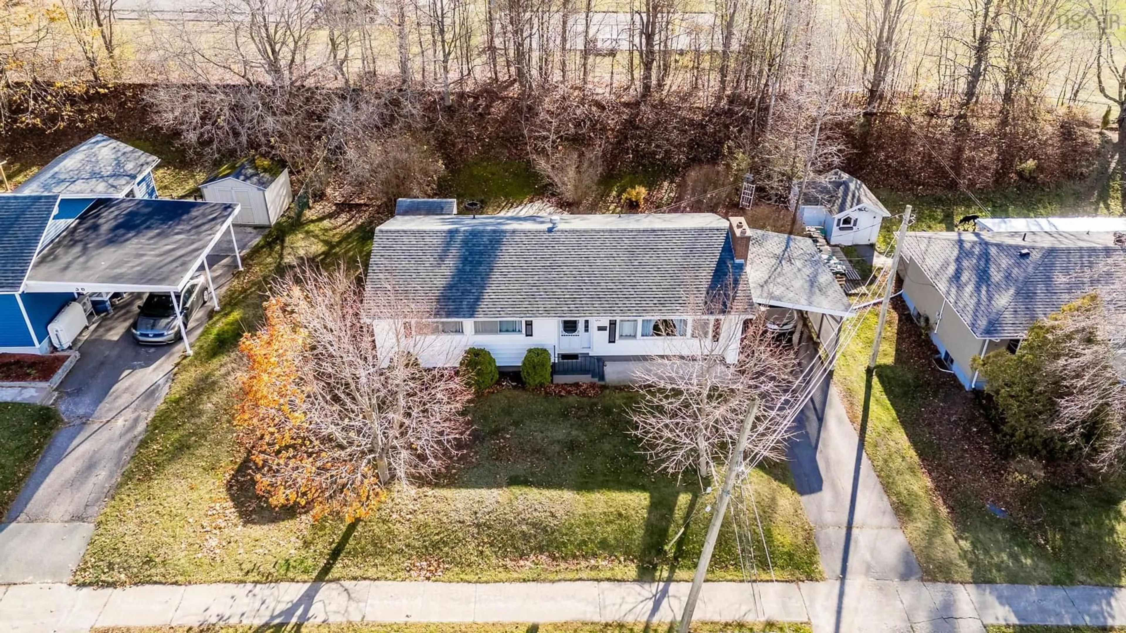 A pic from outside/outdoor area/front of a property/back of a property/a pic from drone, street for 32 James St, Kentville Nova Scotia B4N 1Z8