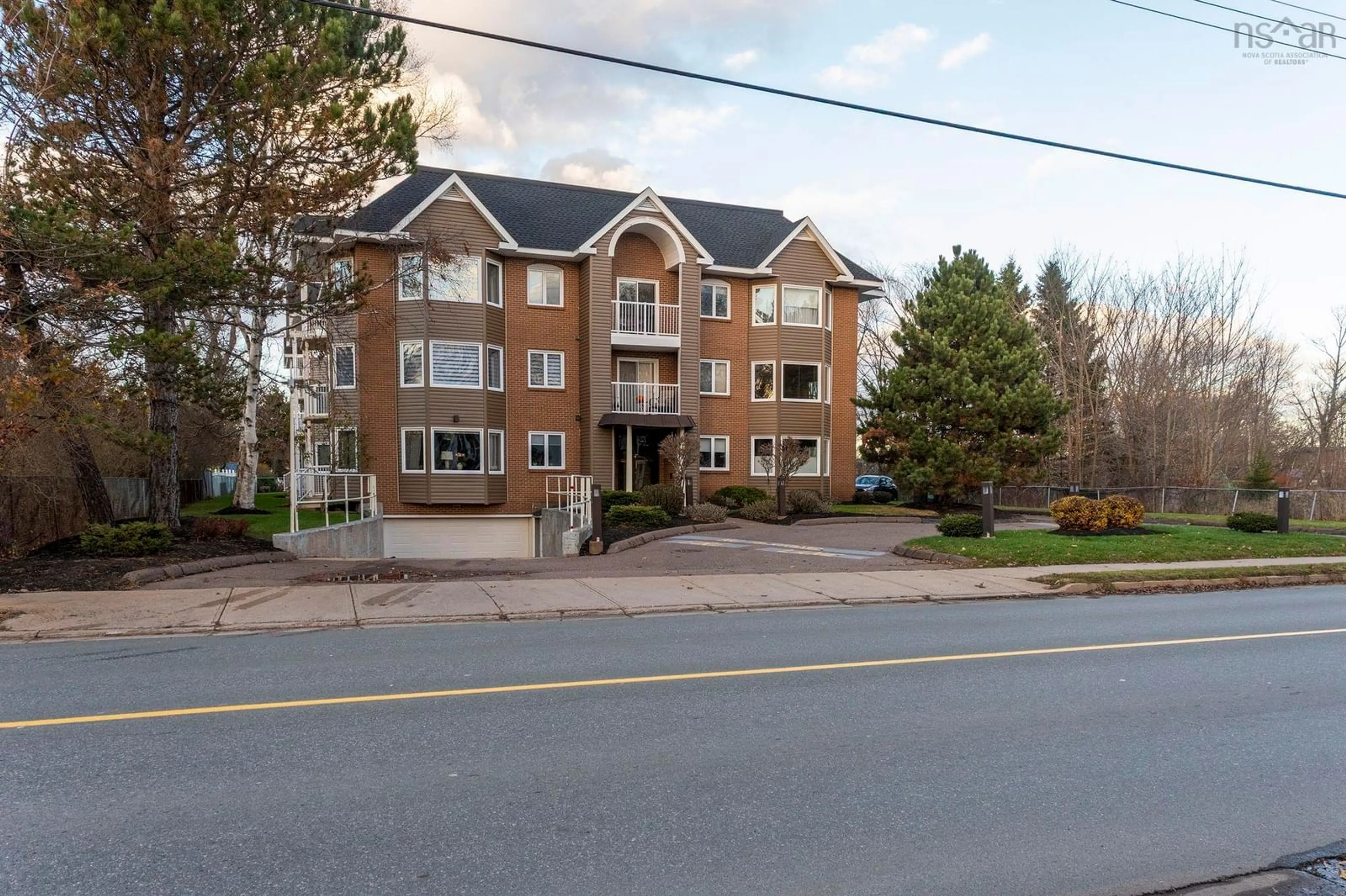 Unknown for 403 Prince St #204, Truro Nova Scotia B2N 1E6