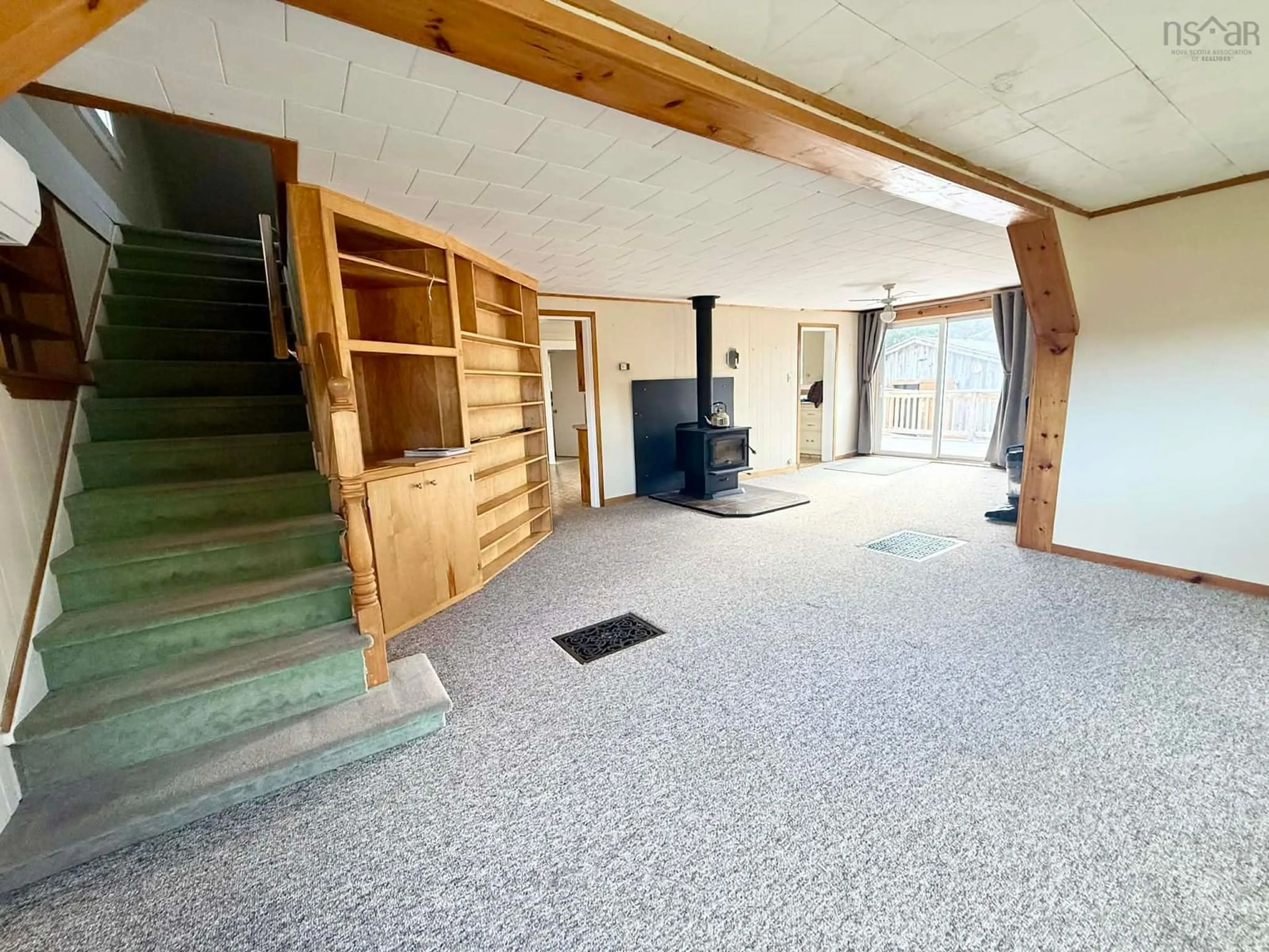 Indoor foyer for 934 Brazil Lake Rd, Brazil Lake Nova Scotia B5A 5N3