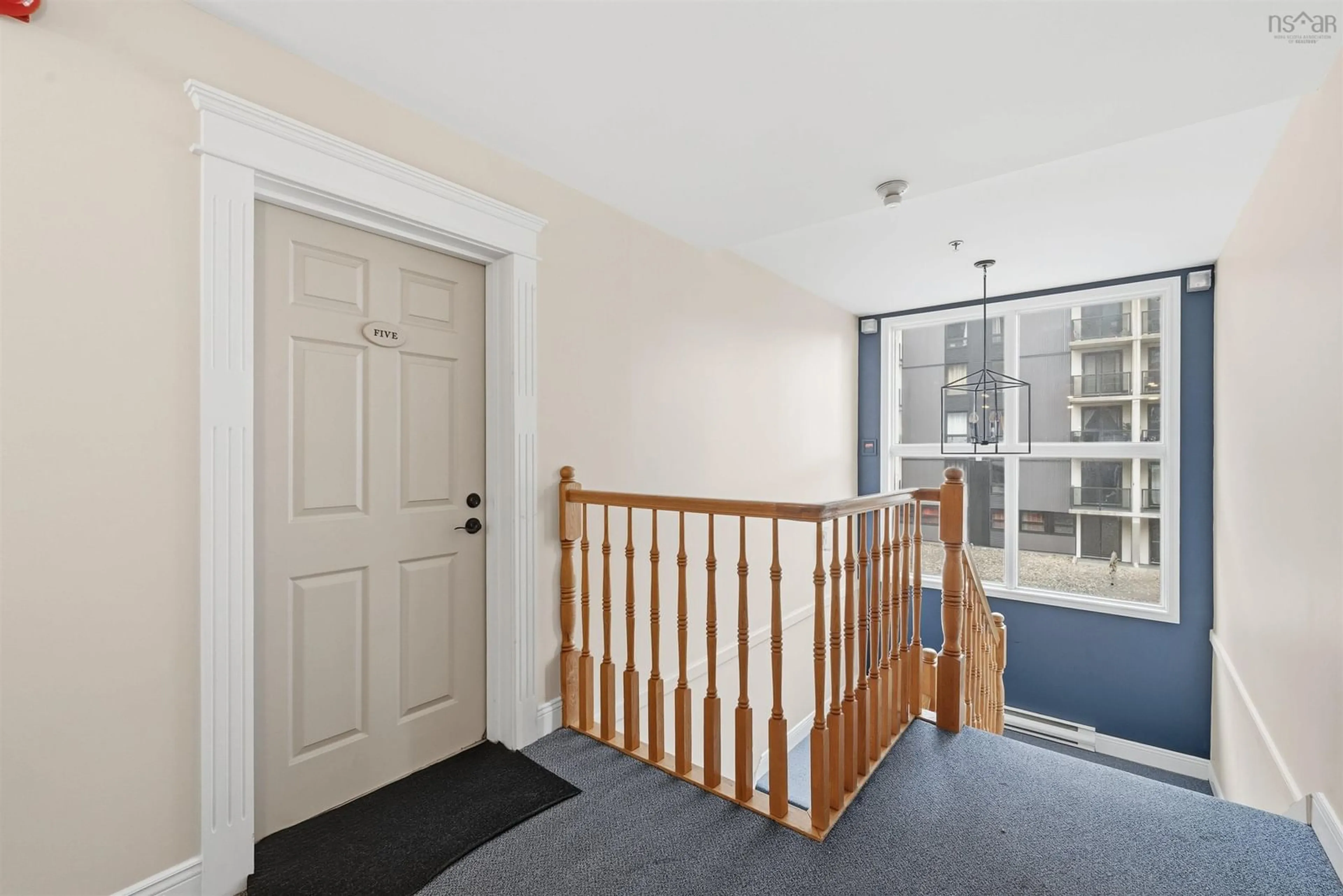 Indoor foyer for 1049 South Park St #5, Halifax Nova Scotia B3H 2W5