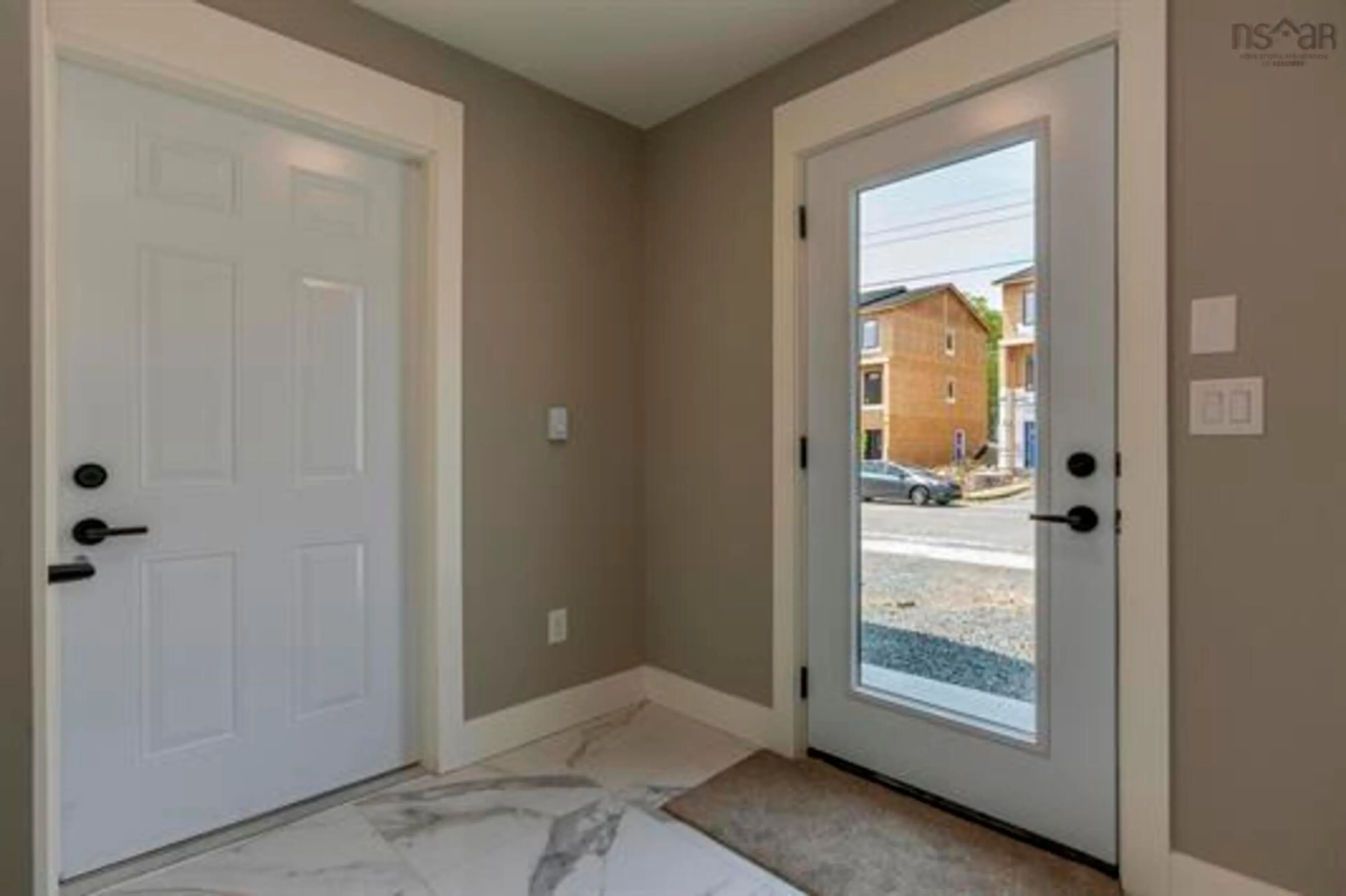 Indoor entryway for 55B Honeygold Dr, Halifax Nova Scotia B3R 2H8