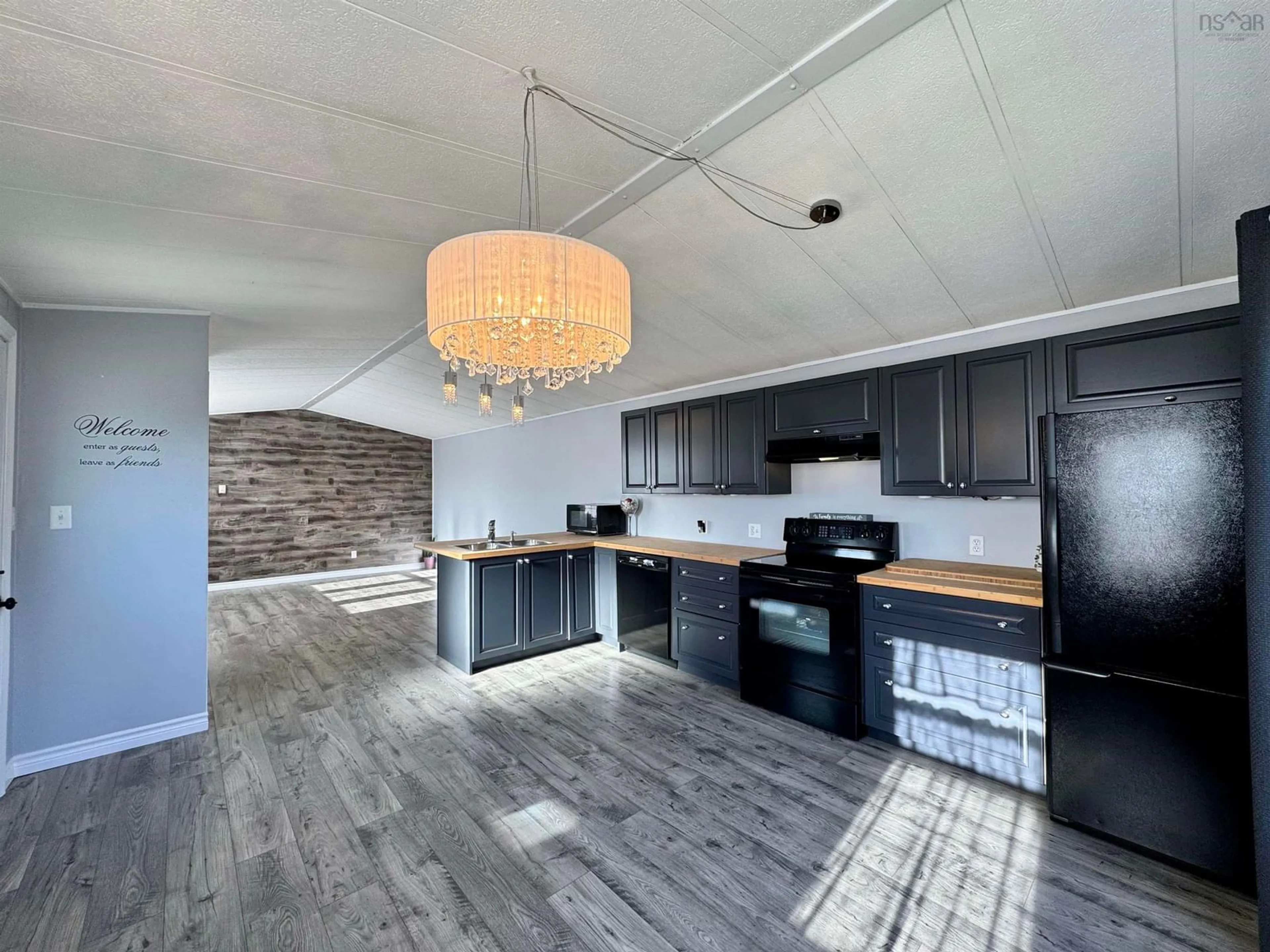 Open concept kitchen, unknown for 1535 Woodbine Dr, Beaver Bank Nova Scotia B4E 2M7