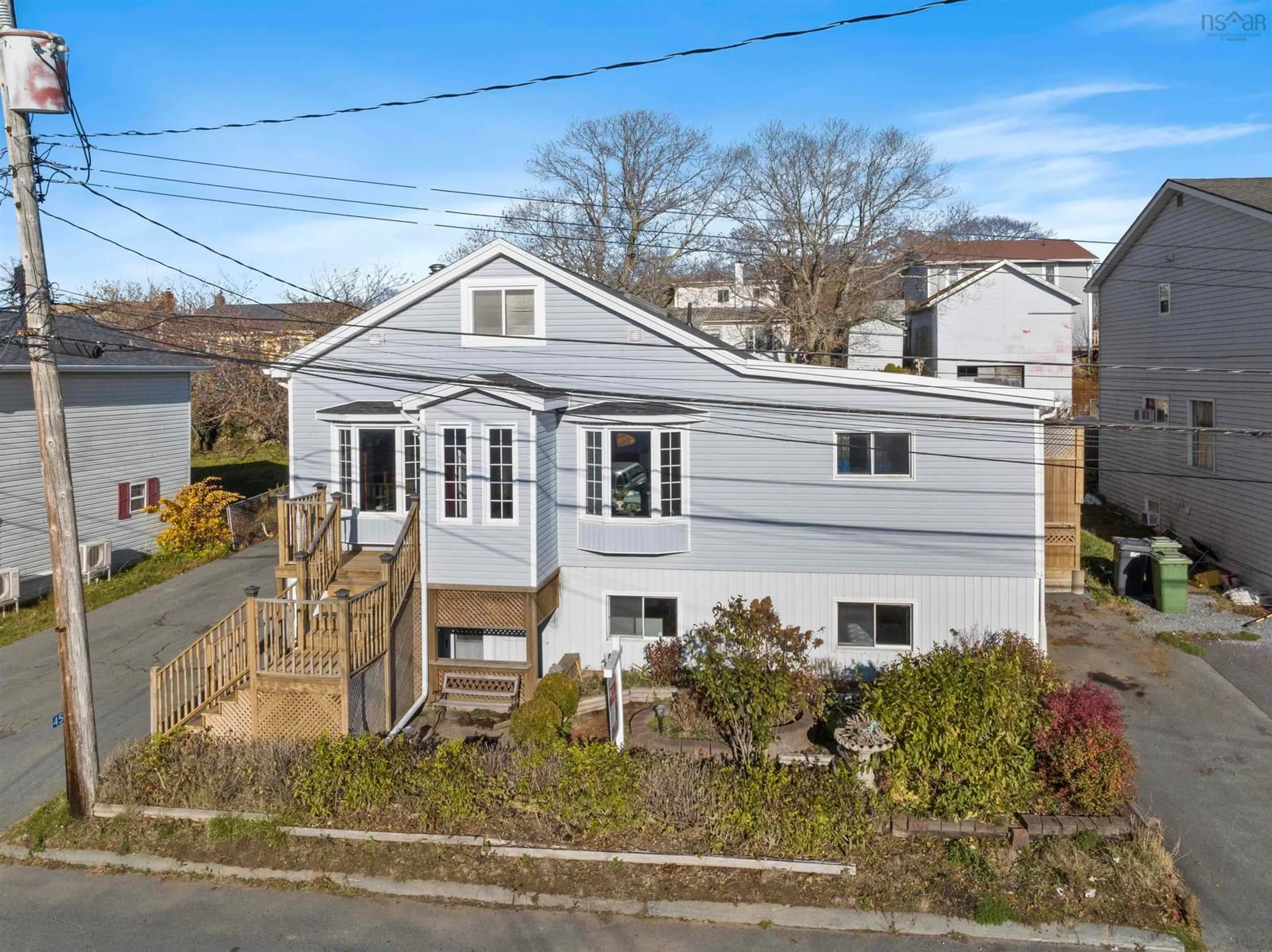 A pic from outside/outdoor area/front of a property/back of a property/a pic from drone, street for 45 High St, Dartmouth Nova Scotia B2W 1C6