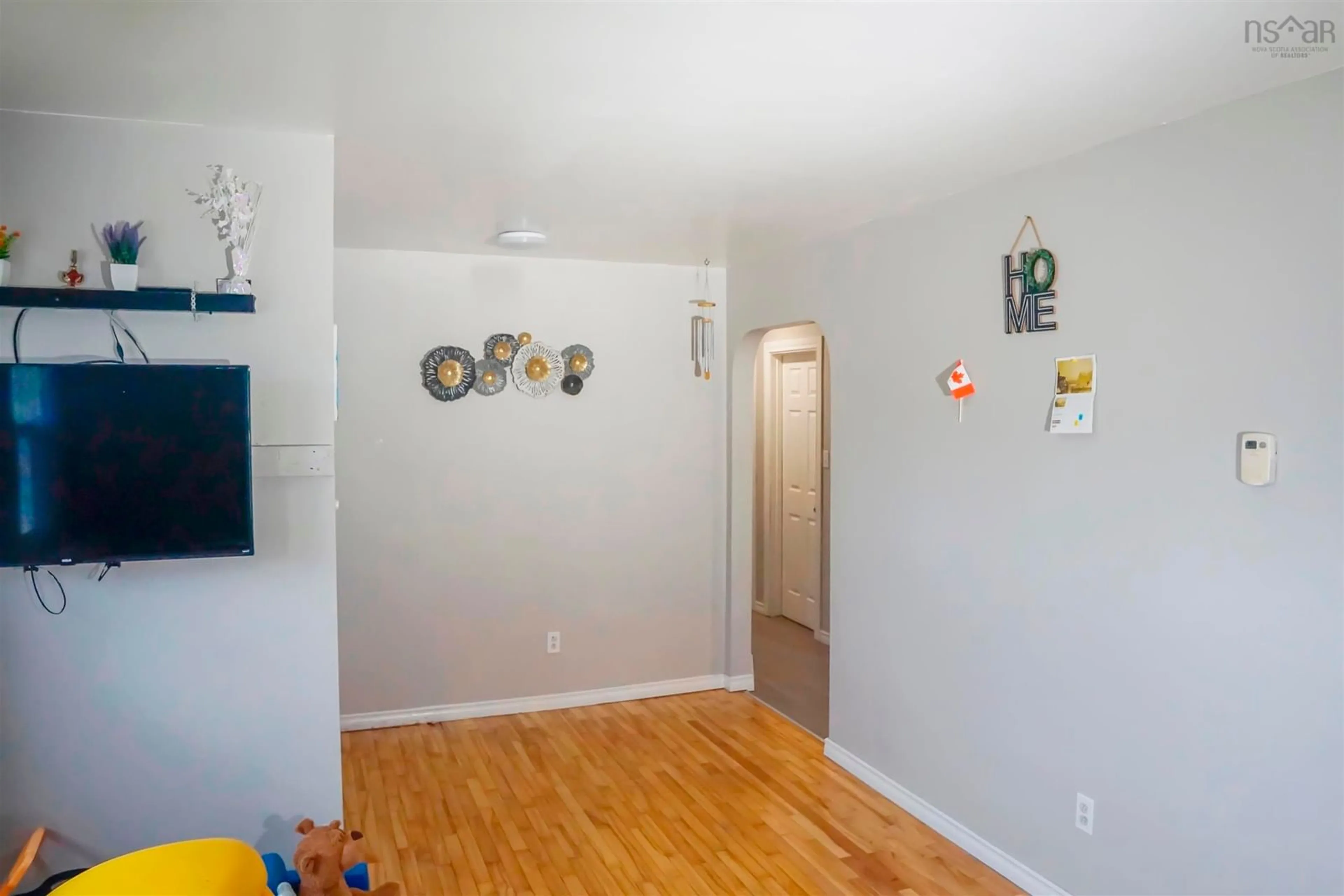 Unknown for 32 Common St, Sydney Nova Scotia B1P 3L1