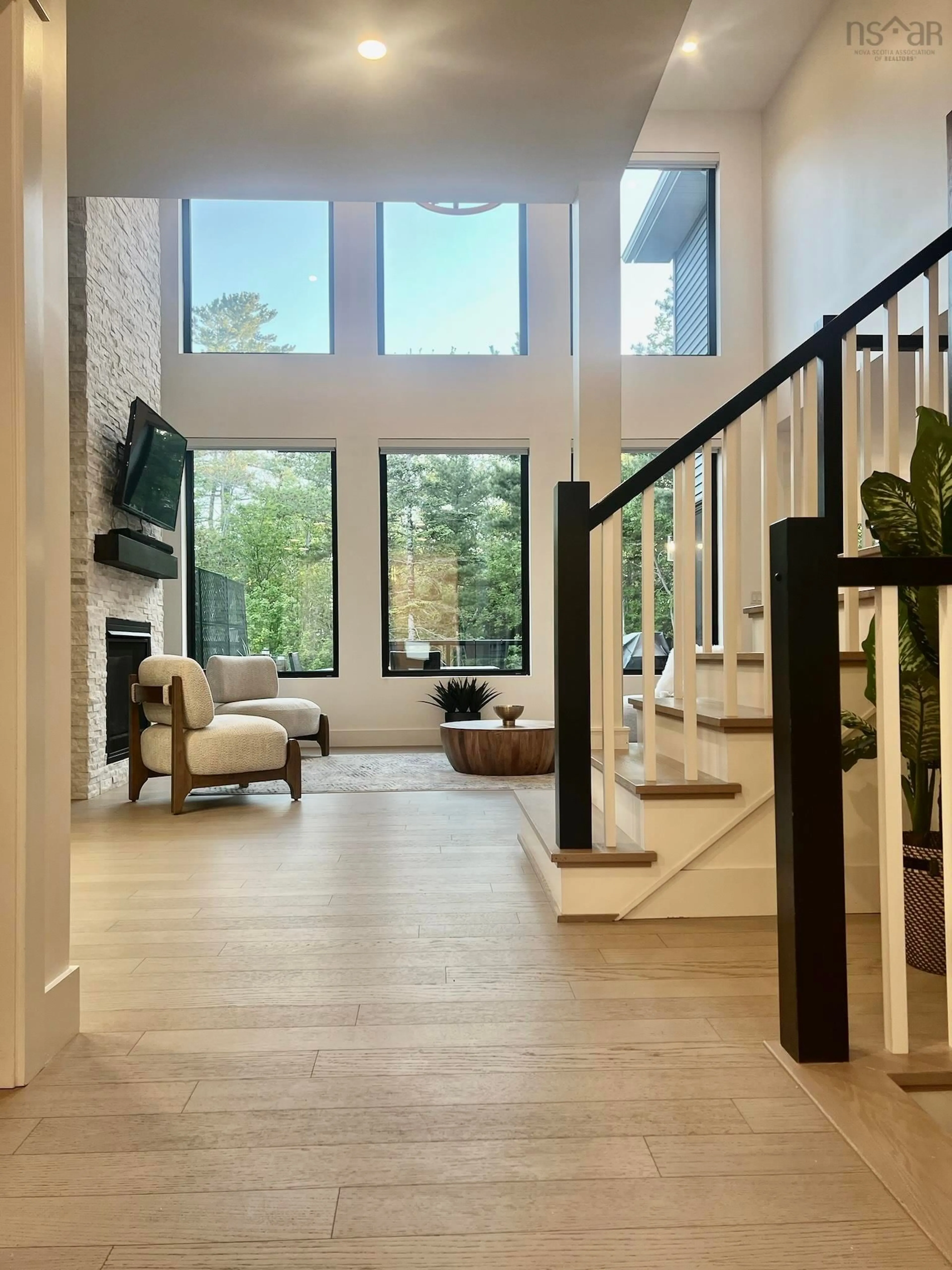 Indoor entryway for 49 Crownridge Dr, West Bedford Nova Scotia B4B 0X4