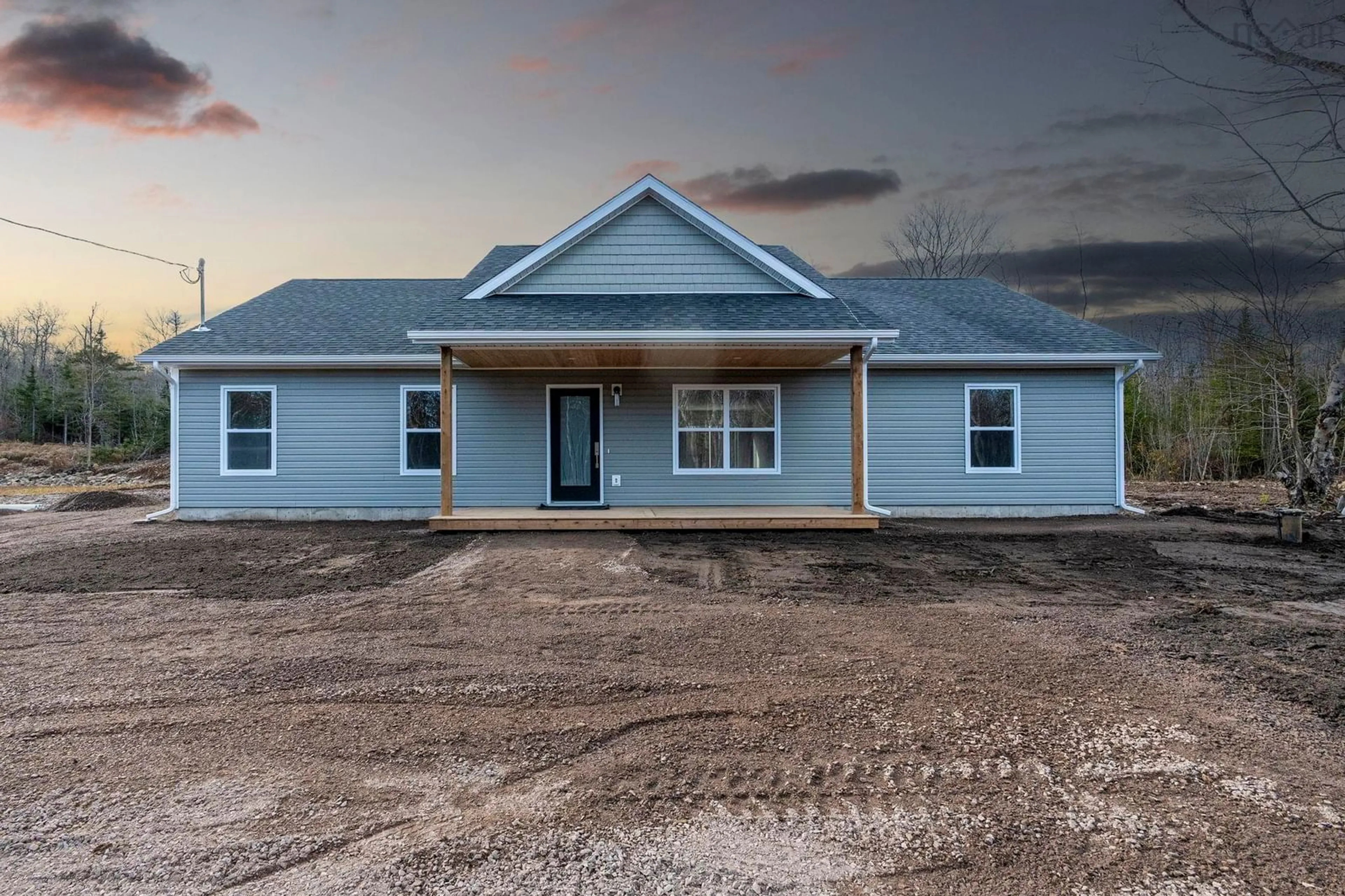 Home with vinyl exterior material, building for 422 East Torbrook Rd, South Tremont Nova Scotia B0P 1R0
