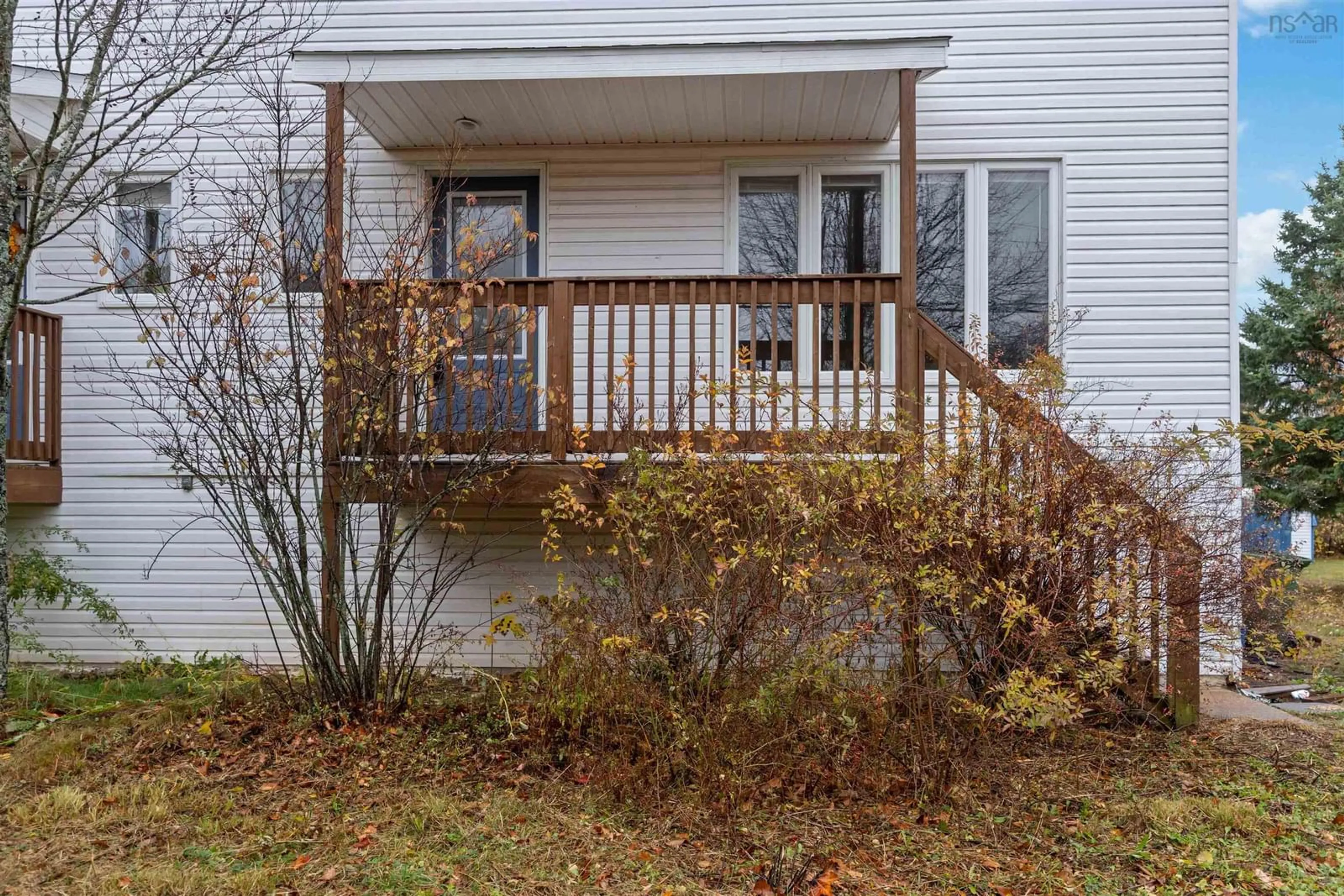 Patio, street for 1070 J Jordan Rd, Canning Nova Scotia B0P 1H0