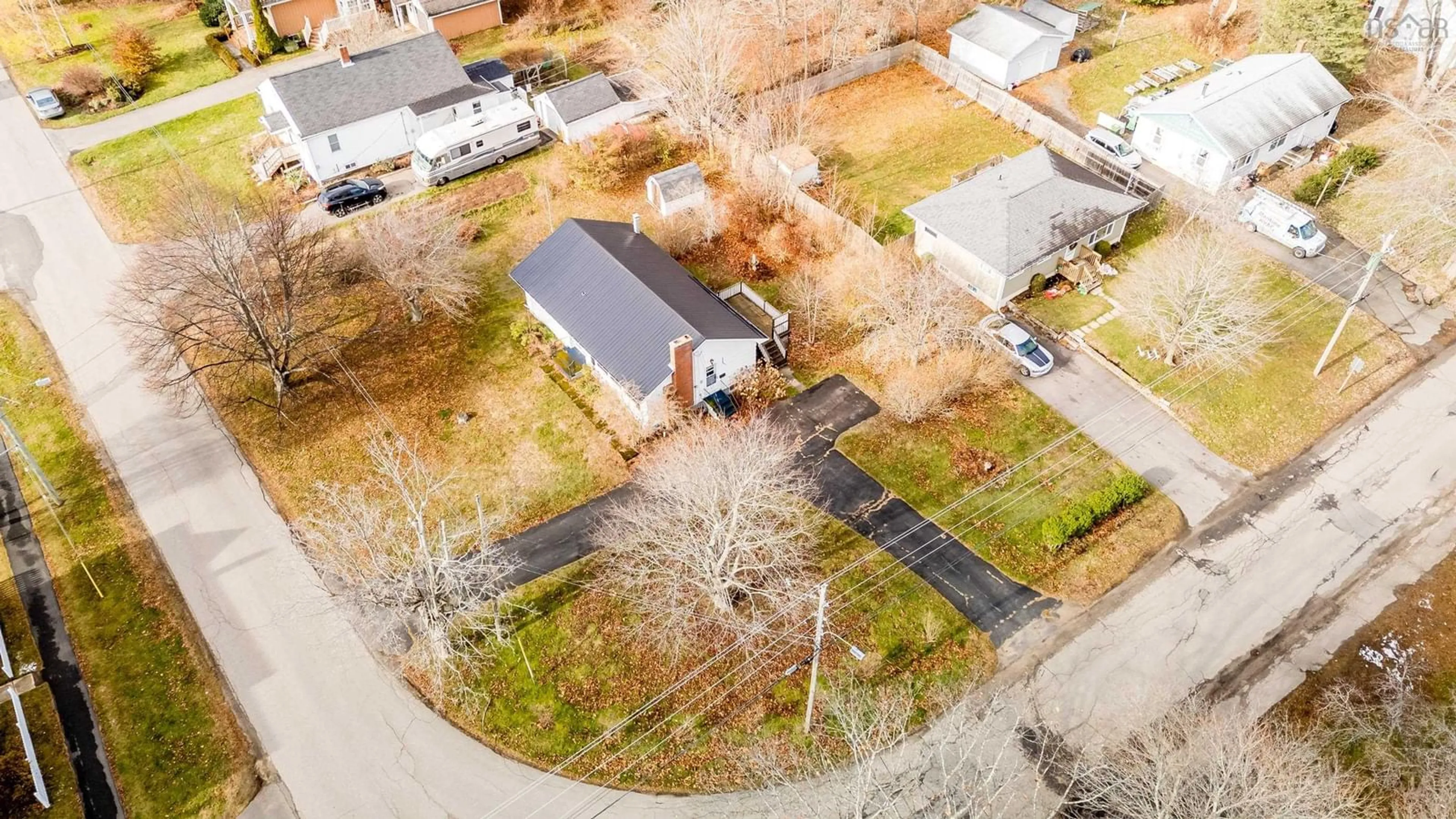 A pic from outside/outdoor area/front of a property/back of a property/a pic from drone, street for 101 Union St, Berwick Nova Scotia B0P 1E0