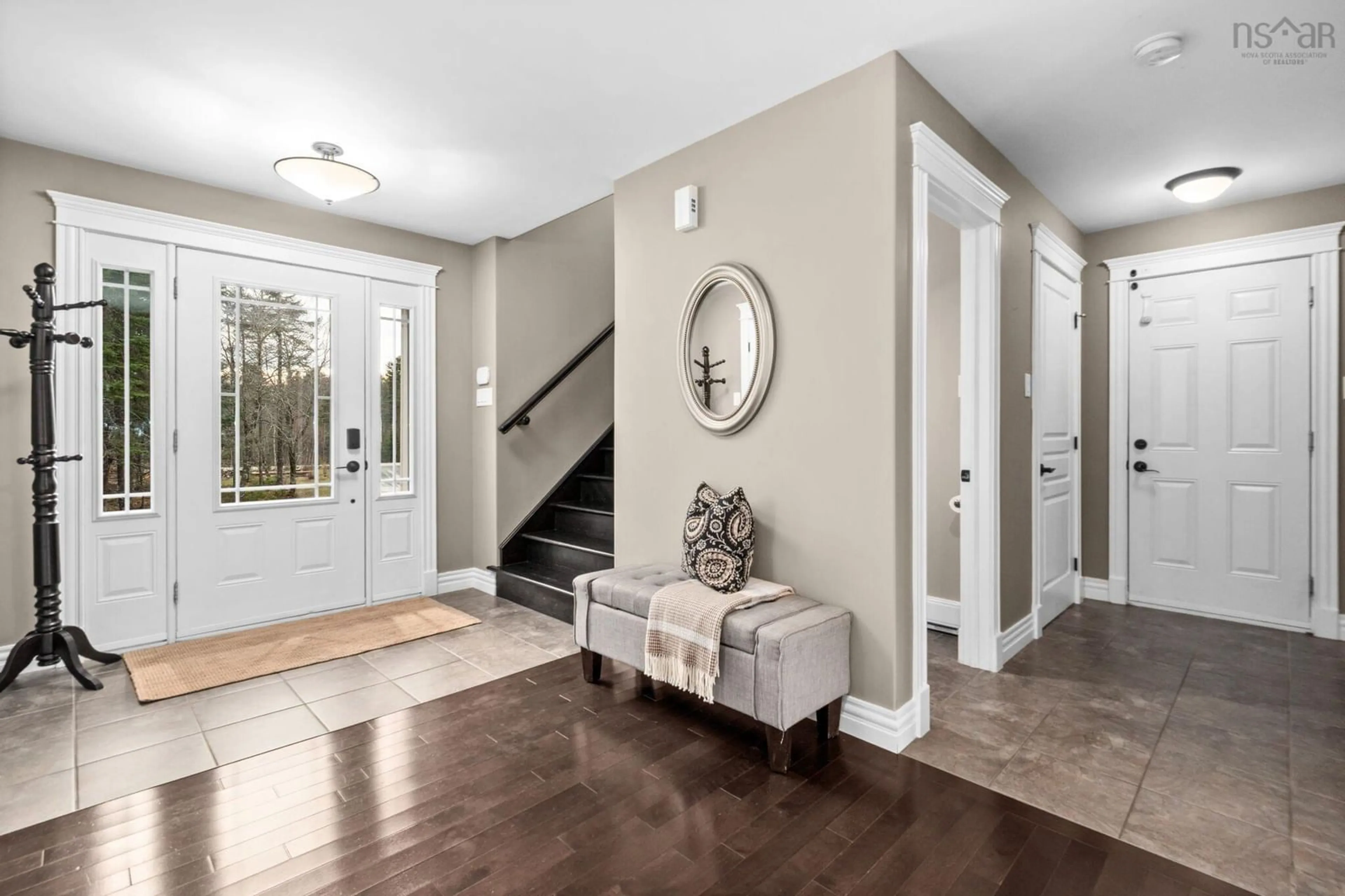 Indoor entryway for 56 Morning Breeze Dr, Mount Uniacke Nova Scotia B0N 1Z0