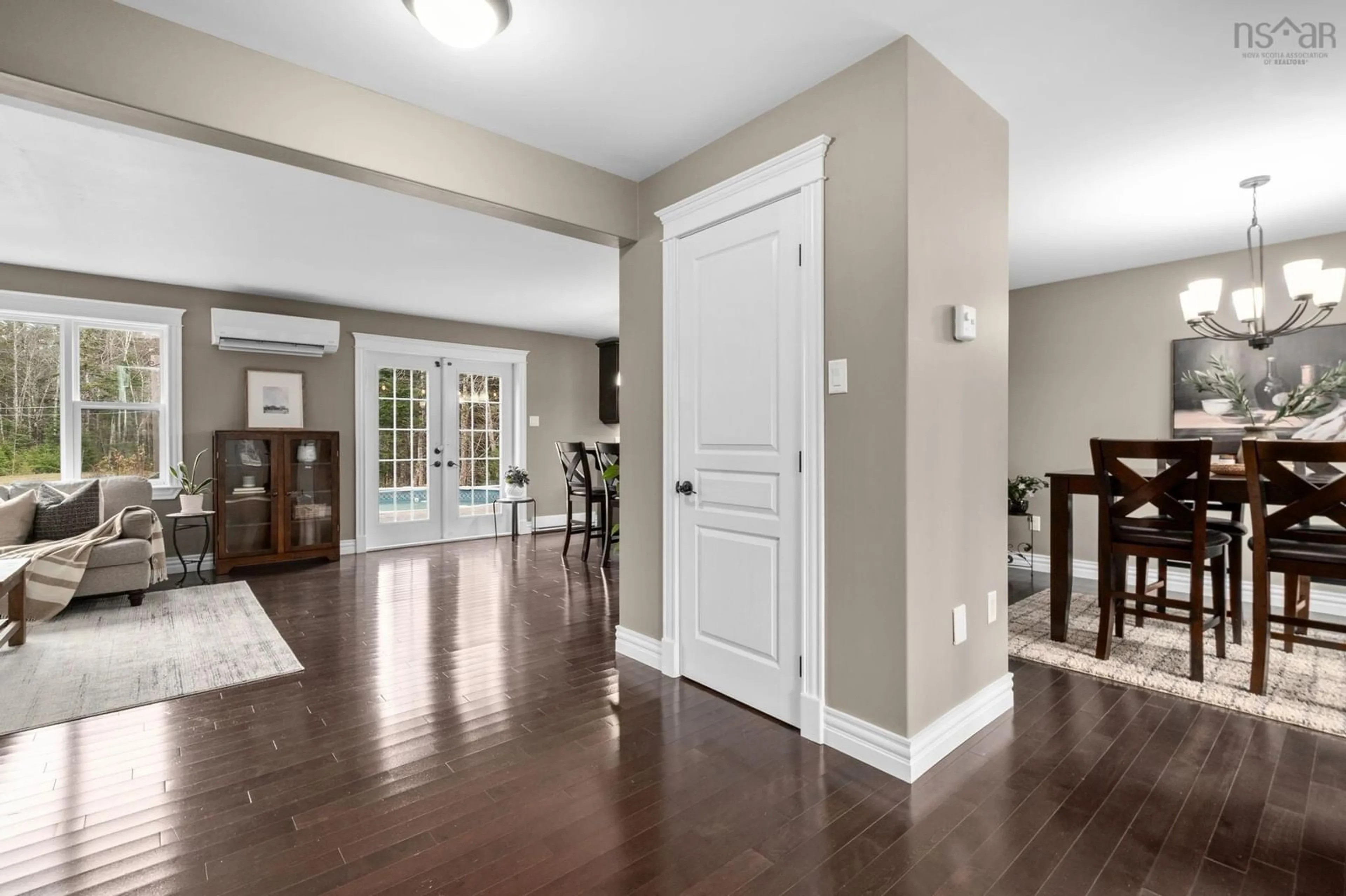 Indoor entryway for 56 Morning Breeze Dr, Mount Uniacke Nova Scotia B0N 1Z0