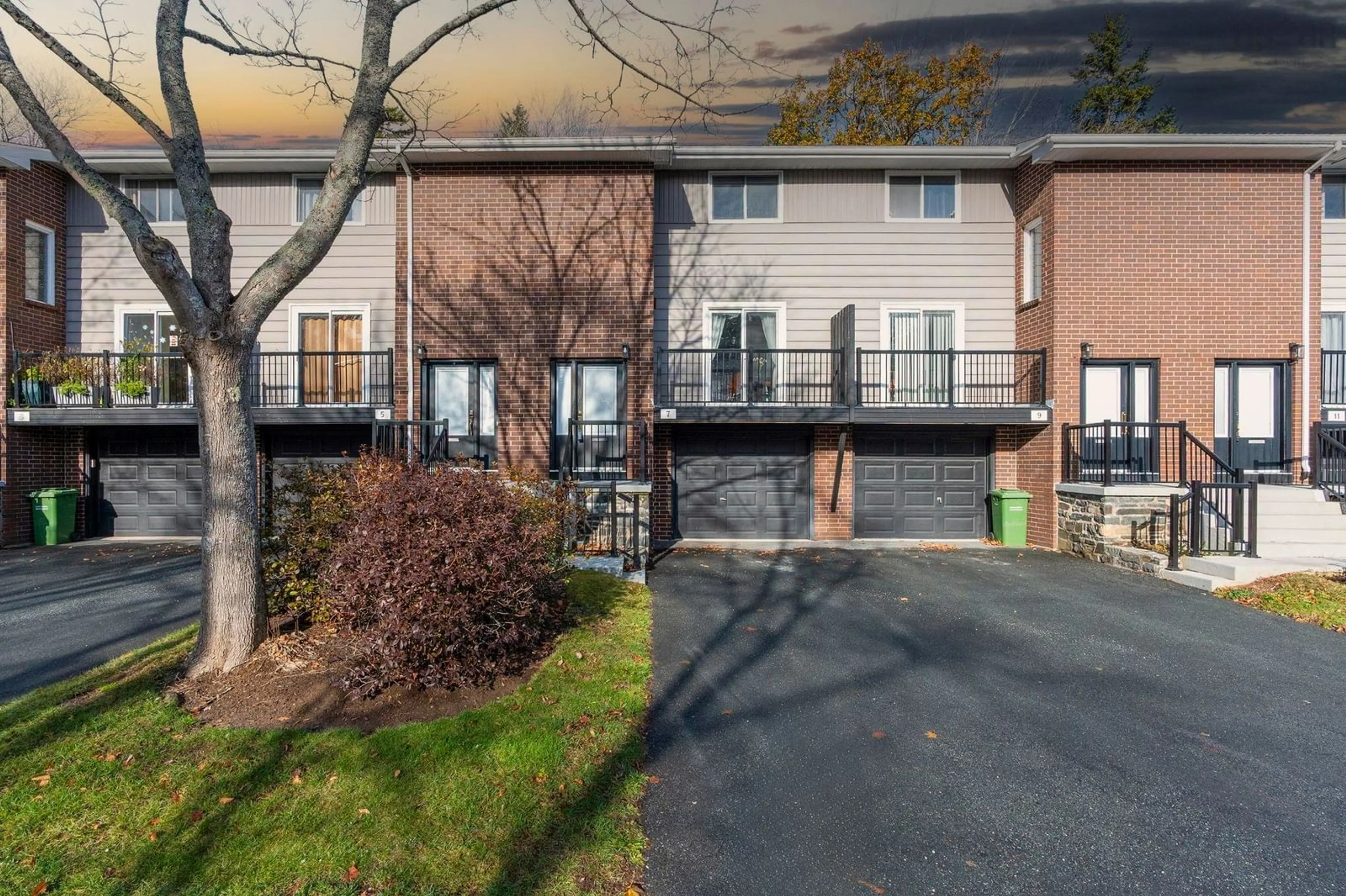 A pic from outside/outdoor area/front of a property/back of a property/a pic from drone, street for 7 Braeside Lane, Clayton Park Nova Scotia B3M 3J6