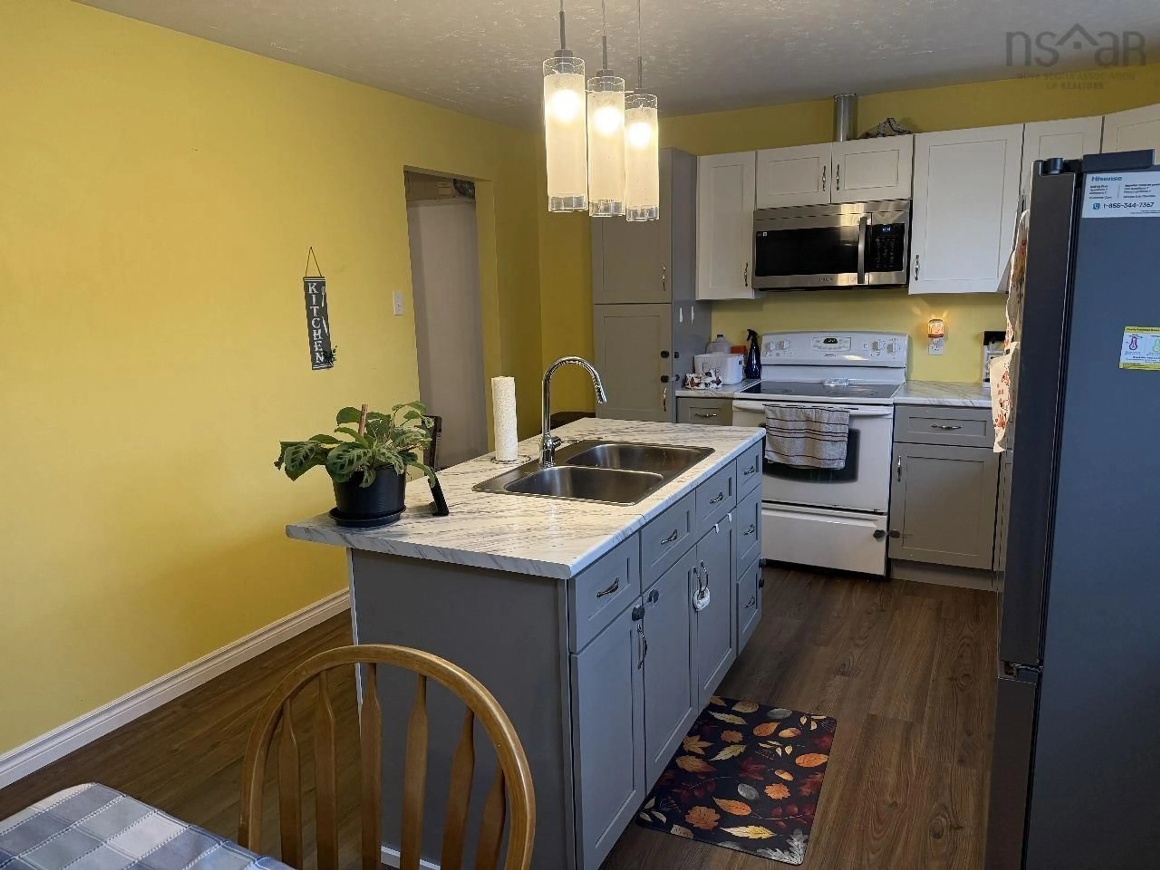 Open concept kitchen, unknown for 2858 2 Hwy, Shubenacadie Nova Scotia B0N 2H0