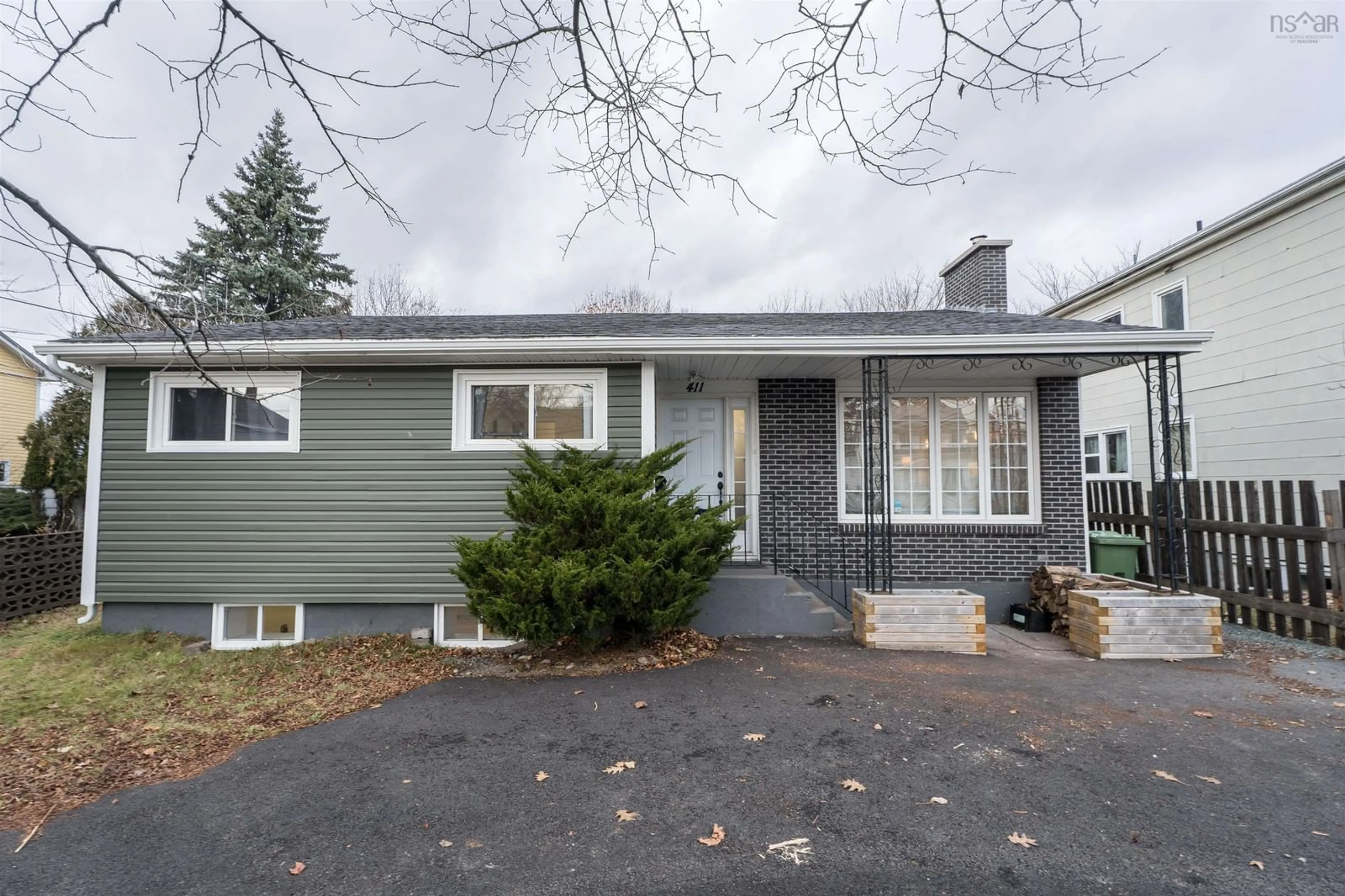 Home with vinyl exterior material, street for 411 Robie St, Truro Nova Scotia B2N 1M1