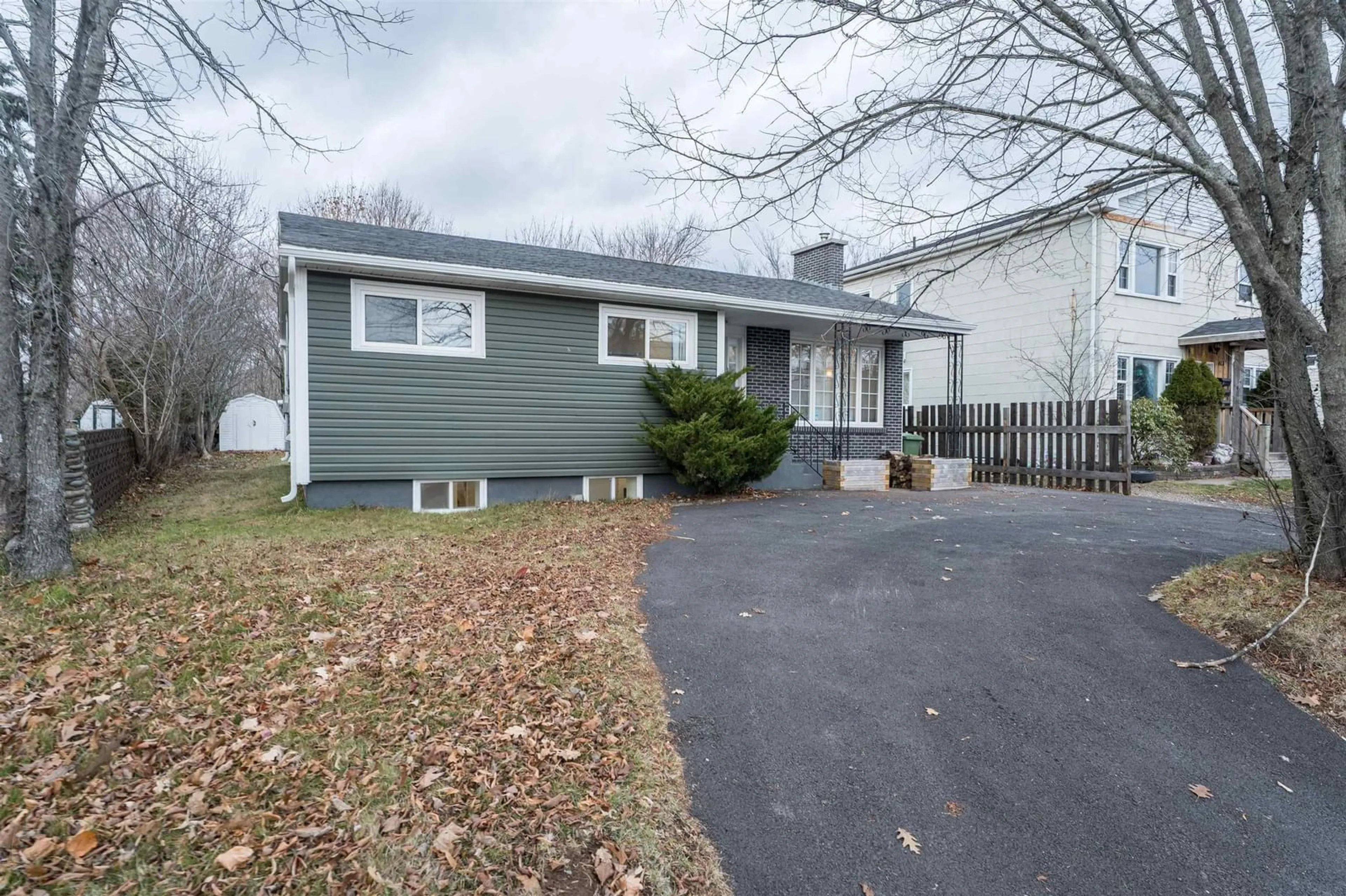 Home with vinyl exterior material, street for 411 Robie St, Truro Nova Scotia B2N 1M1